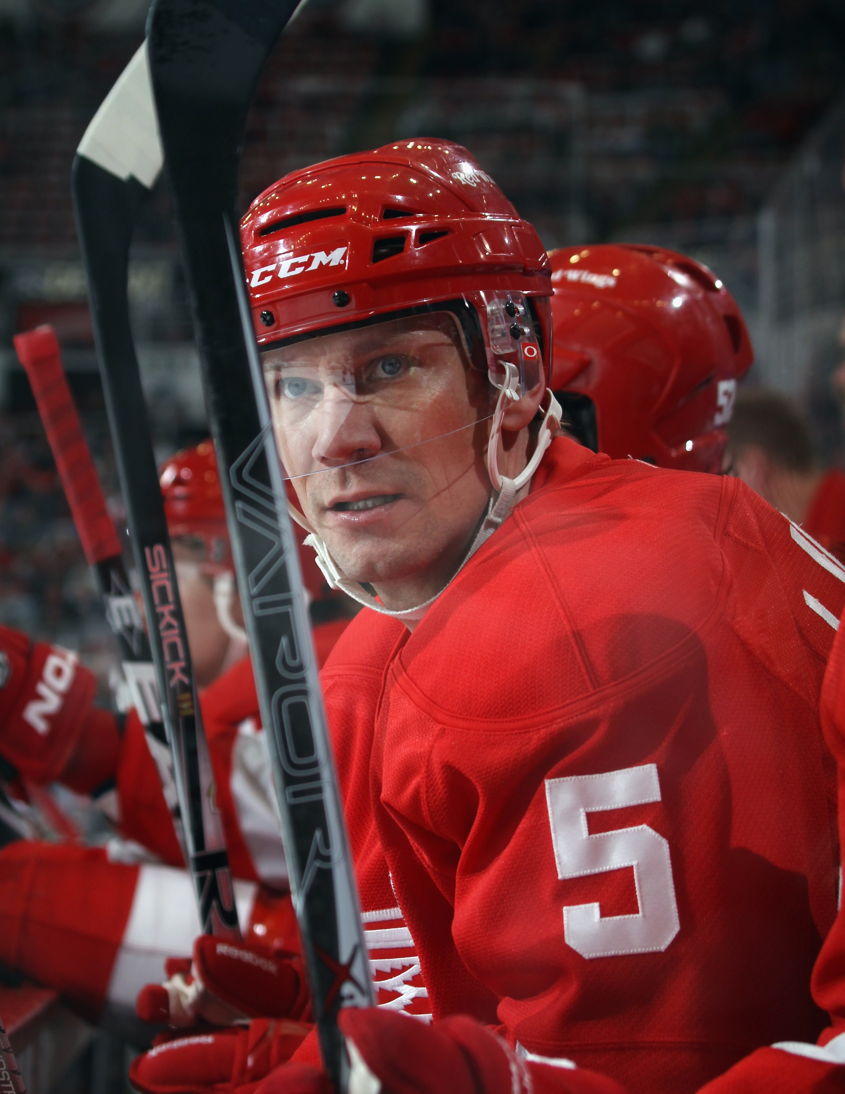 DETROIT, MI - DECEMBER 08:  Nicklas Lidstrom #5 of the Detroit Red Wings watches the game against the Nashville Predators at the Joe Louis Arena on December 8, 2010 in Detroit, Michigan.  (Photo by Bruce Bennett/Getty Images)