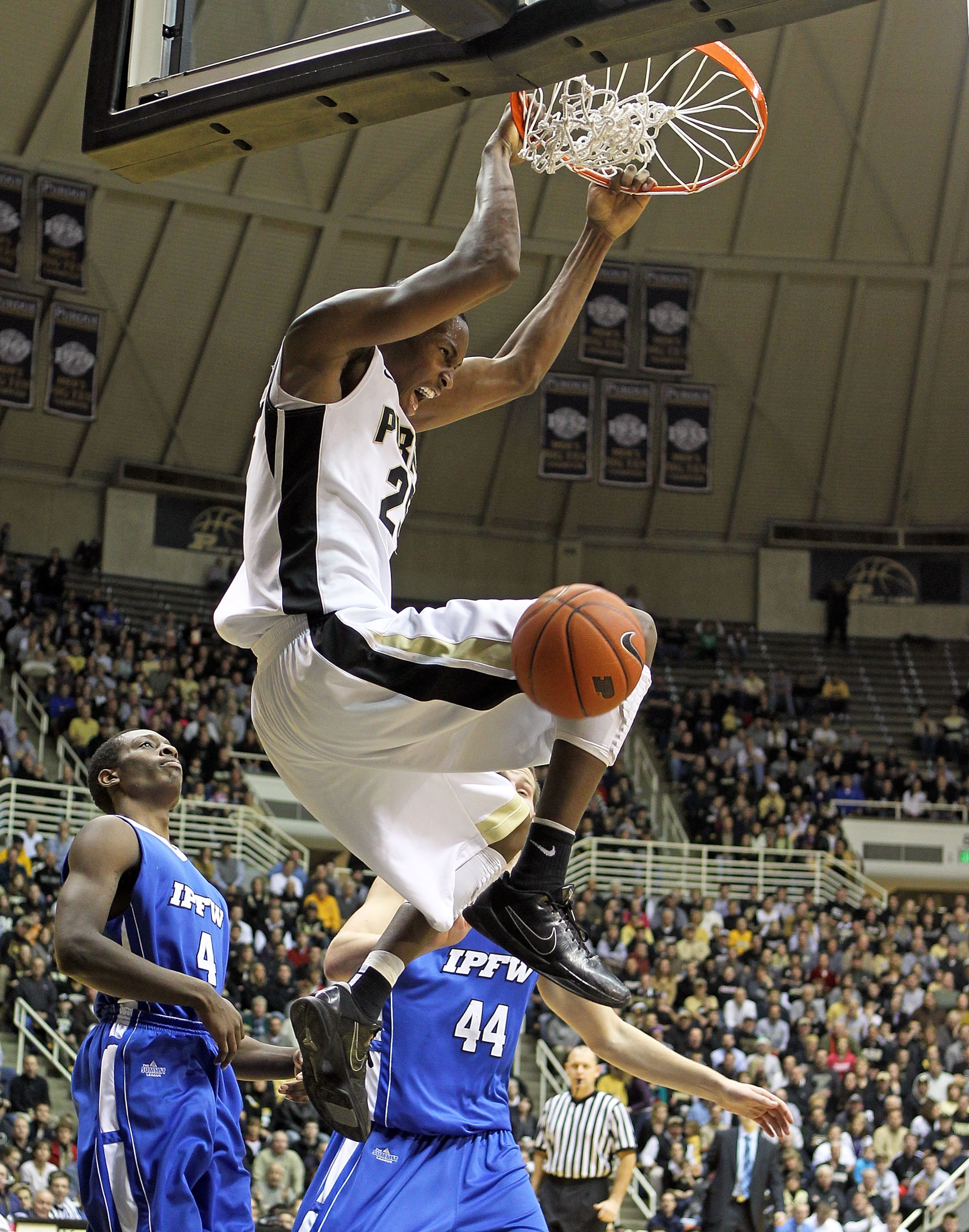 WEST LAFAYETTE, IN - DECEMBER 21: JaJuan Johnson #25 of the Purdue Boilermakers dunks the ball during the game against the IPFW Mastodons at Mackey Arena on December 21, 2010 in West Lafayette, Indiana. (Photo by Andy Lyons/Getty Images) WEST LAFAYETTE, IN - DECEMBER 21: JaJuan Johnson #25 of the Purdue Boilermakers dunks the ball during the game against the IPFW Mastodons at Mackey Arena on December 21, 2010 in West Lafayette, Indiana. (Photo by Andy Lyons/Getty Images)
