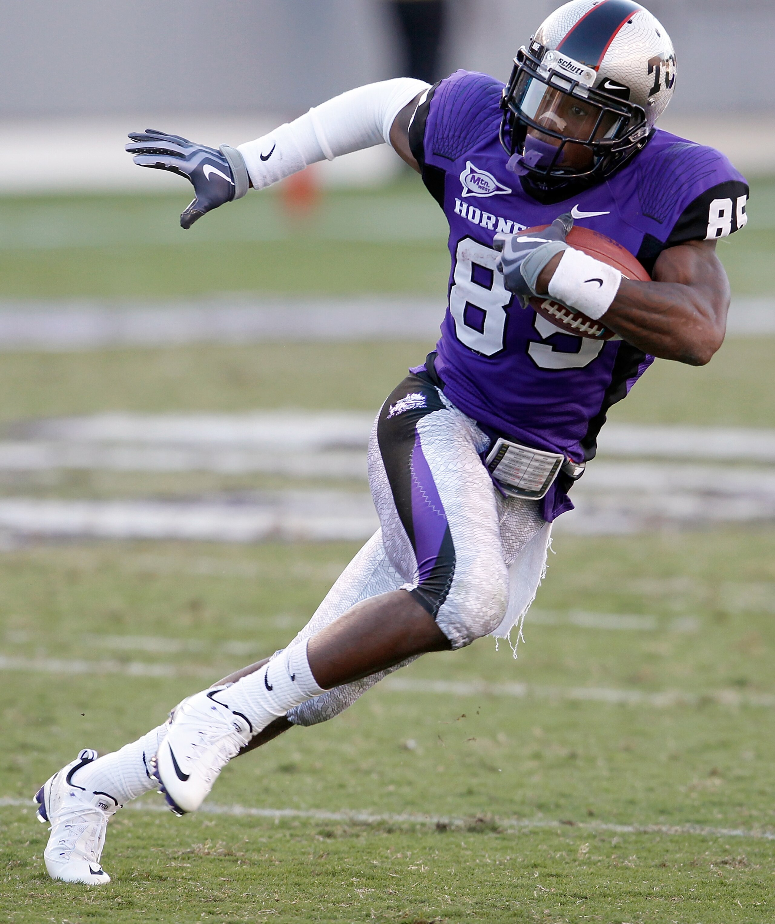 FORT WORTH, TX - OCTOBER 16: Wide receiver Jeremy Kerley #85 of the TCU Horned Frogs carries the ball against the BYU Cougars at Amon G. Carter Stadium on October 16, 2010 in Fort Worth, Texas. TCU beat BYU 31-3. (Photo by Tom Pennington/Getty Images) FORT WORTH, TX - OCTOBER 16: Wide receiver Jeremy Kerley #85 of the TCU Horned Frogs carries the ball against the BYU Cougars at Amon G. Carter Stadium on October 16, 2010 in Fort Worth, Texas. TCU beat BYU 31-3. (Photo by Tom Pennington/Getty Images)