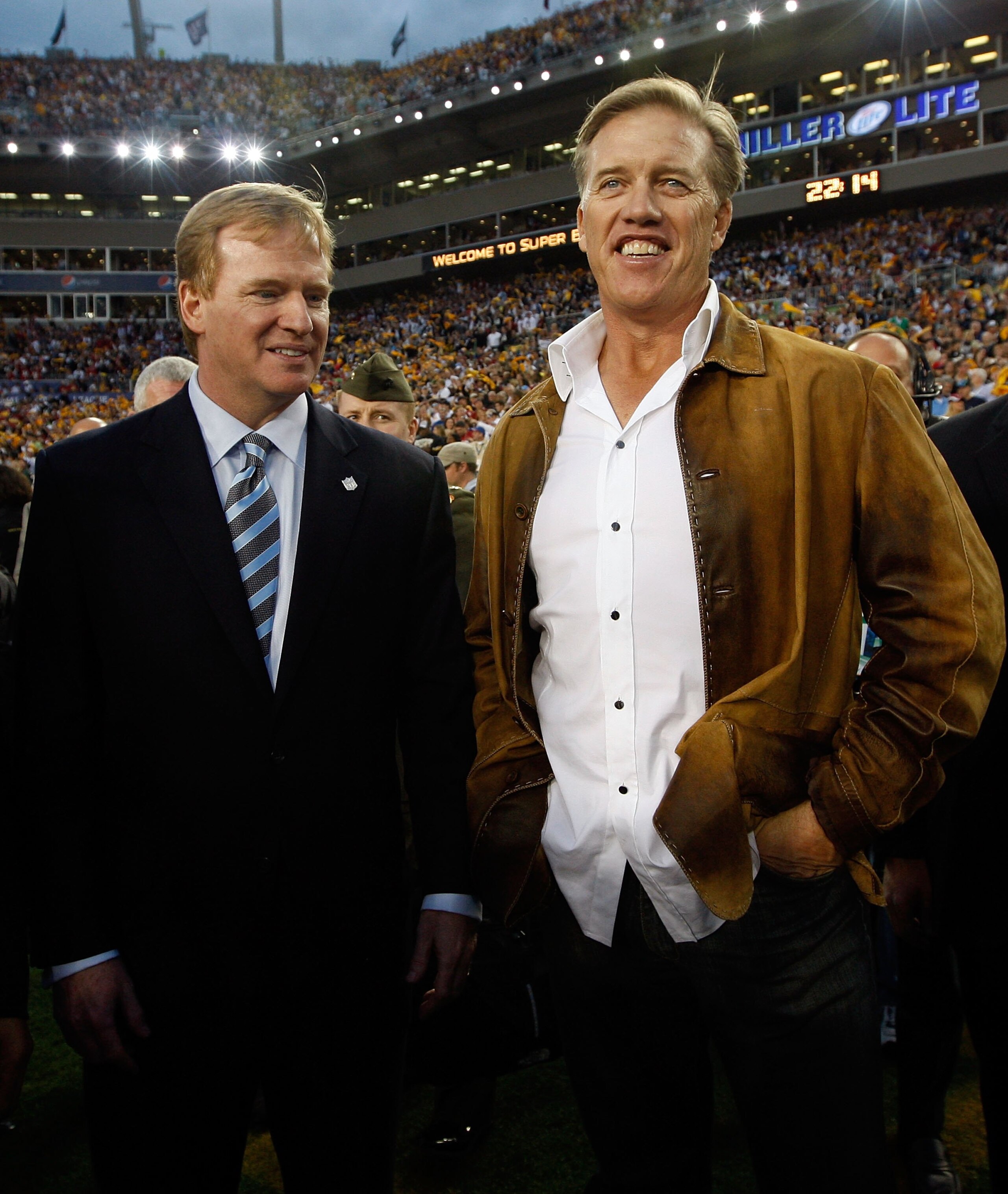 TAMPA, FL - FEBRUARY 01:  NFL Commissioner Roger Goodell and and hall of famer John Elway on the field prior to Super Bowl XLIII between the Arizona Cardinals and the Pittsburgh Steelers on February 1, 2009 at Raymond James Stadium in Tampa, Florida.  (Ph