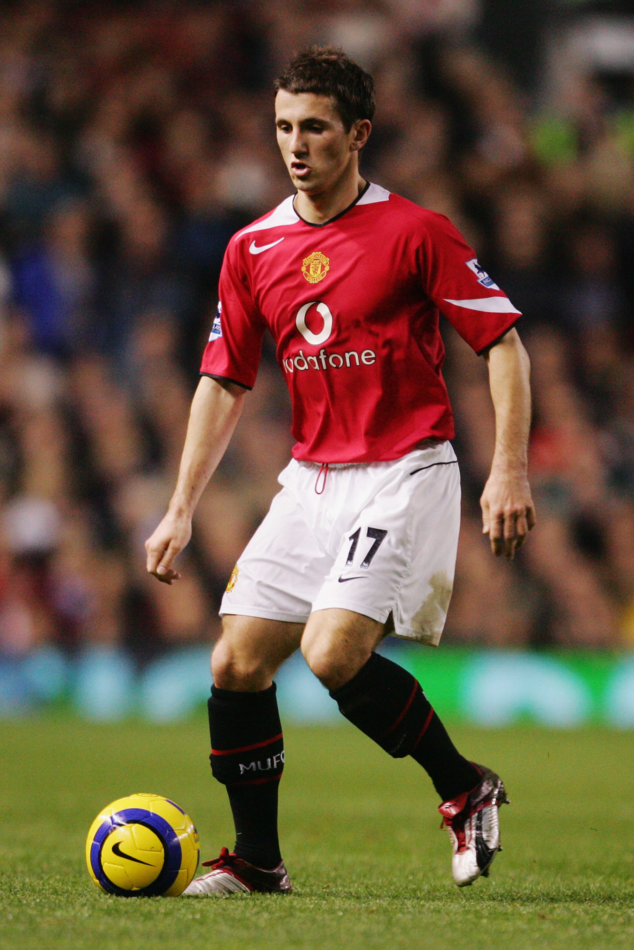 MANCHESTER, ENGLAND - NOVEMBER 7: Liam Miller of Manchester United during the FA Barclays Premiership match between Manchester United and Manchestrer City at Old Trafford on November 7, 2004 in Manchester, England.  (Photo by Laurence Griffiths/Getty Imag