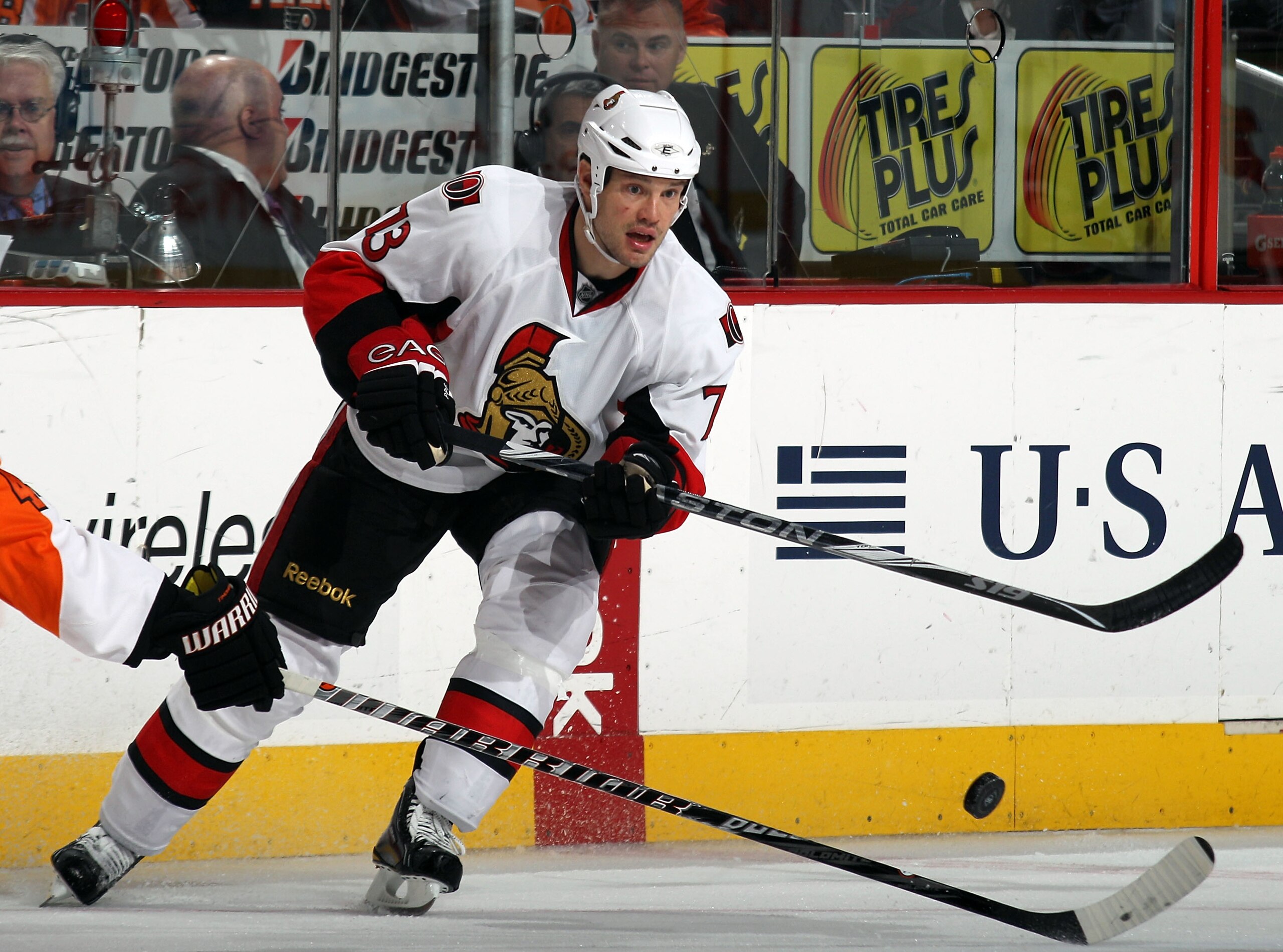 PHILADELPHIA - NOVEMBER 15: Jarkko Ruutu #73 of the Ottawa Senators skates against the Philadelphia Flyers at the Wells Fargo Center on November 15, 2010 in Philadelphia, Pennsylvania. (Photo by Bruce Bennett/Getty Images) PHILADELPHIA - NOVEMBER 15: Jarkko Ruutu #73 of the Ottawa Senators skates against the Philadelphia Flyers at the Wells Fargo Center on November 15, 2010 in Philadelphia, Pennsylvania. (Photo by Bruce Bennett/Getty Images)