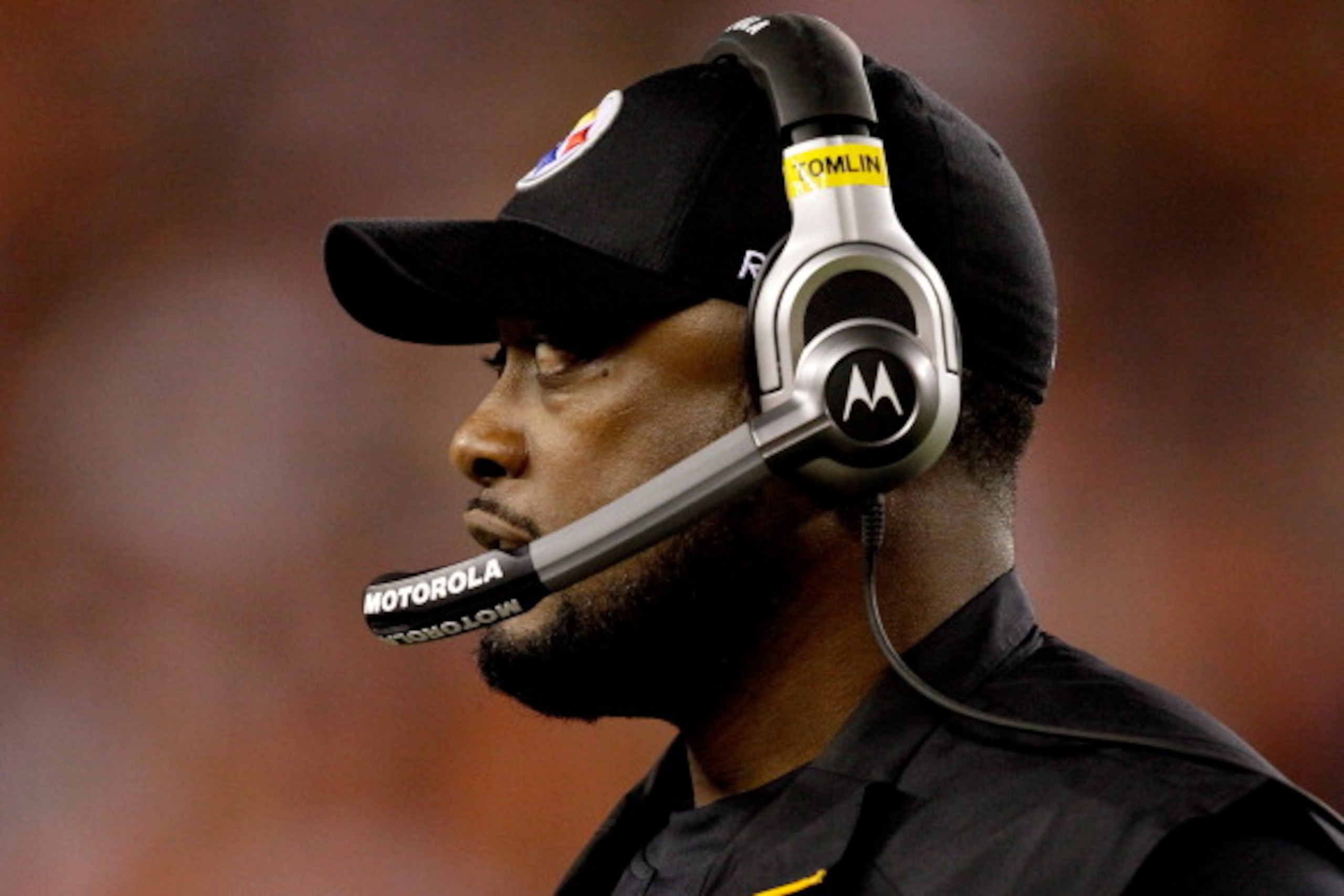 CINCINNATI - NOVEMBER 08: Head coach Mike Tomlin of the Pittsburgh Steelers on the sidelines against the Cincinnati Bengals at Paul Brown Stadium on November 8, 2010 in Cincinnati, Ohio. (Photo by Matthew Stockman/Getty Images) CINCINNATI - NOVEMBER 08: Head coach Mike Tomlin of the Pittsburgh Steelers on the sidelines against the Cincinnati Bengals at Paul Brown Stadium on November 8, 2010 in Cincinnati, Ohio. (Photo by Matthew Stockman/Getty Images)