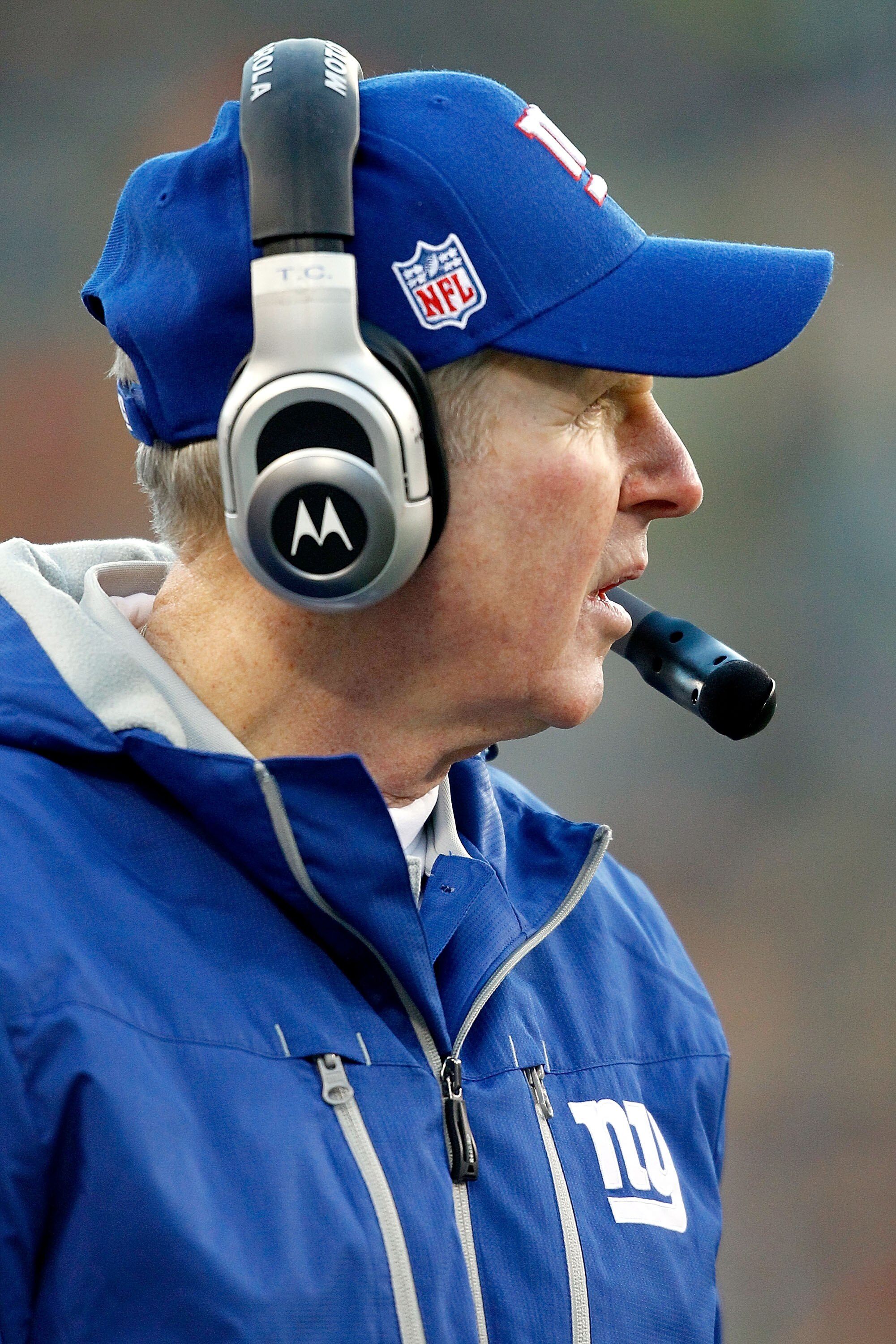 GREEN BAY, WI - DECEMBER 26:  Coach Tom Coughlin of the New York Giants on the sidelines against the Green Bay Packers at Lambeau Field on December 26, 2010 in Green Bay, Wisconsin.  (Photo by Matthew Stockman/Getty Images)