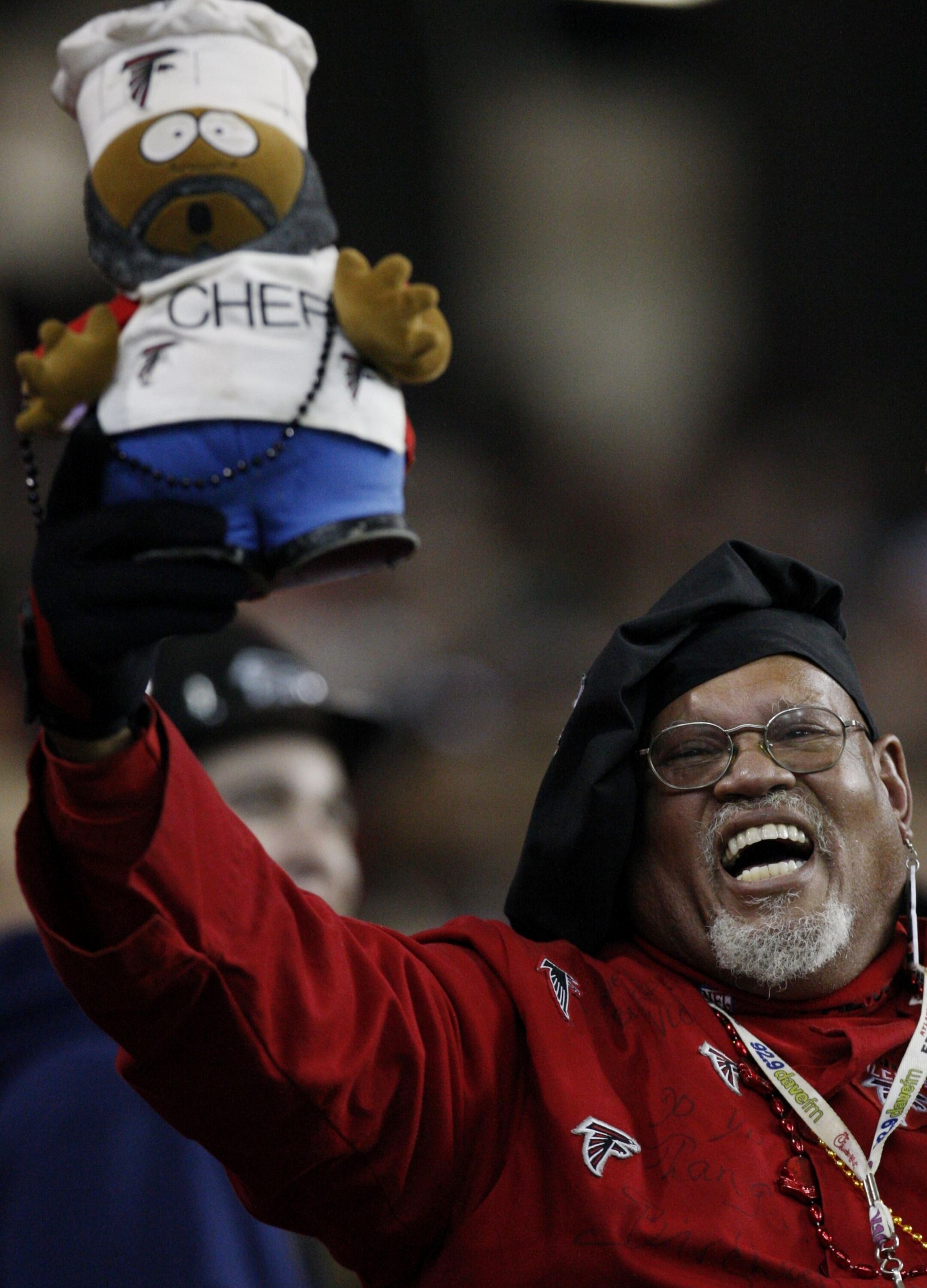ATLANTA - OCTOBER 18:  A fan of the Atlanta Falcons cheers on his team in the first quarter of the game against the Chicago Bears at the Georgia Dome on October 18, 2009 in Atlanta, Georgia. (Photo by Kevin C. Cox/Getty Images)