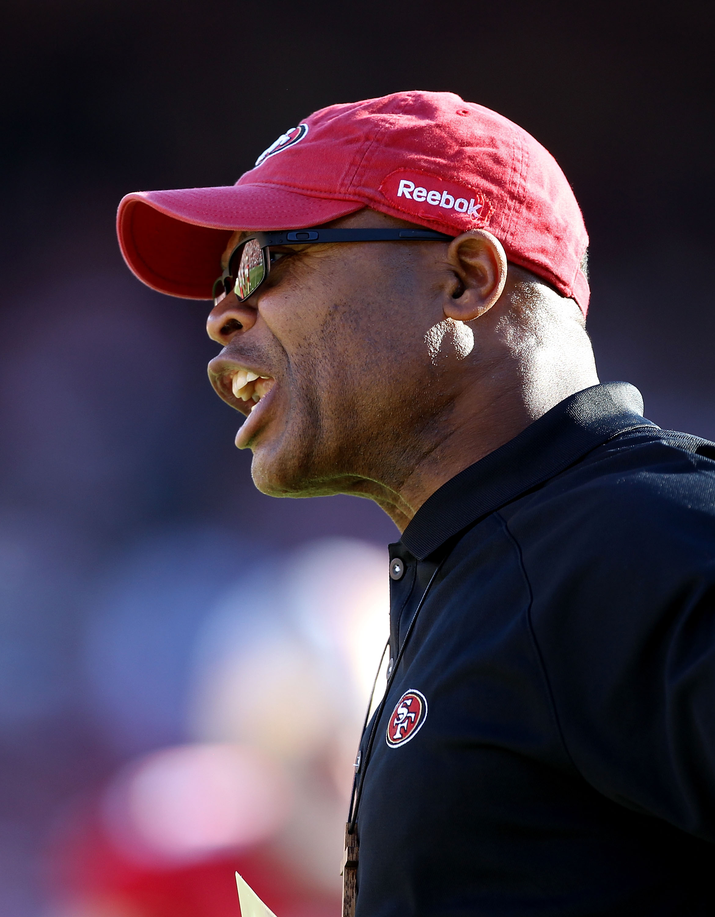SAN FRANCISCO - NOVEMBER 14:  Head coach Mike Singletary of the San Francisco 49ers shouts on the sidelines during their game against the St. Louis Rams at Candlestick Park on November 14, 2010 in San Francisco, California.  (Photo by Ezra Shaw/Getty Imag