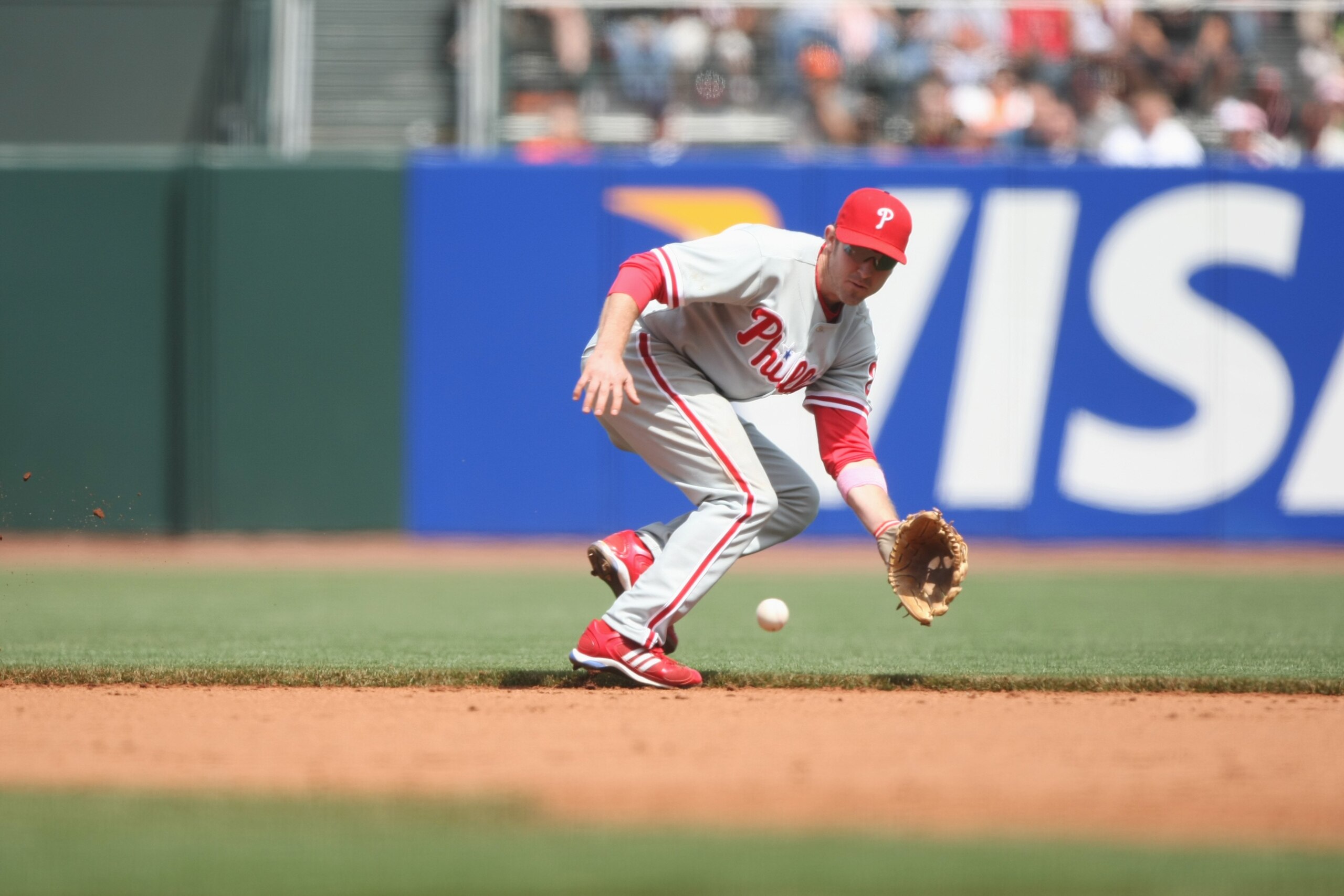 SAN FRANCISCO - MAY 11:  Chase Utley #26 of the Philadelphia Phillies fields against the San Francisco Giants on May 11, 2008 at AT&T Park in San Francisco, California. (Photo by Jed Jacobsohn/Getty Images)