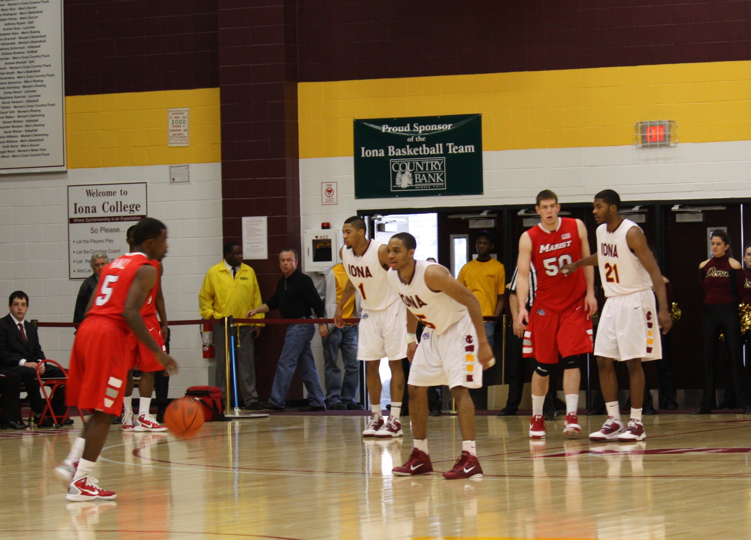 #5 Rashon Dwight has averaged 12 points per game in last six contests