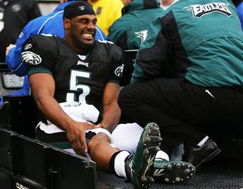 There is nothing worse than seeing your franchise QB gripping his leg as he gets taken off the field.