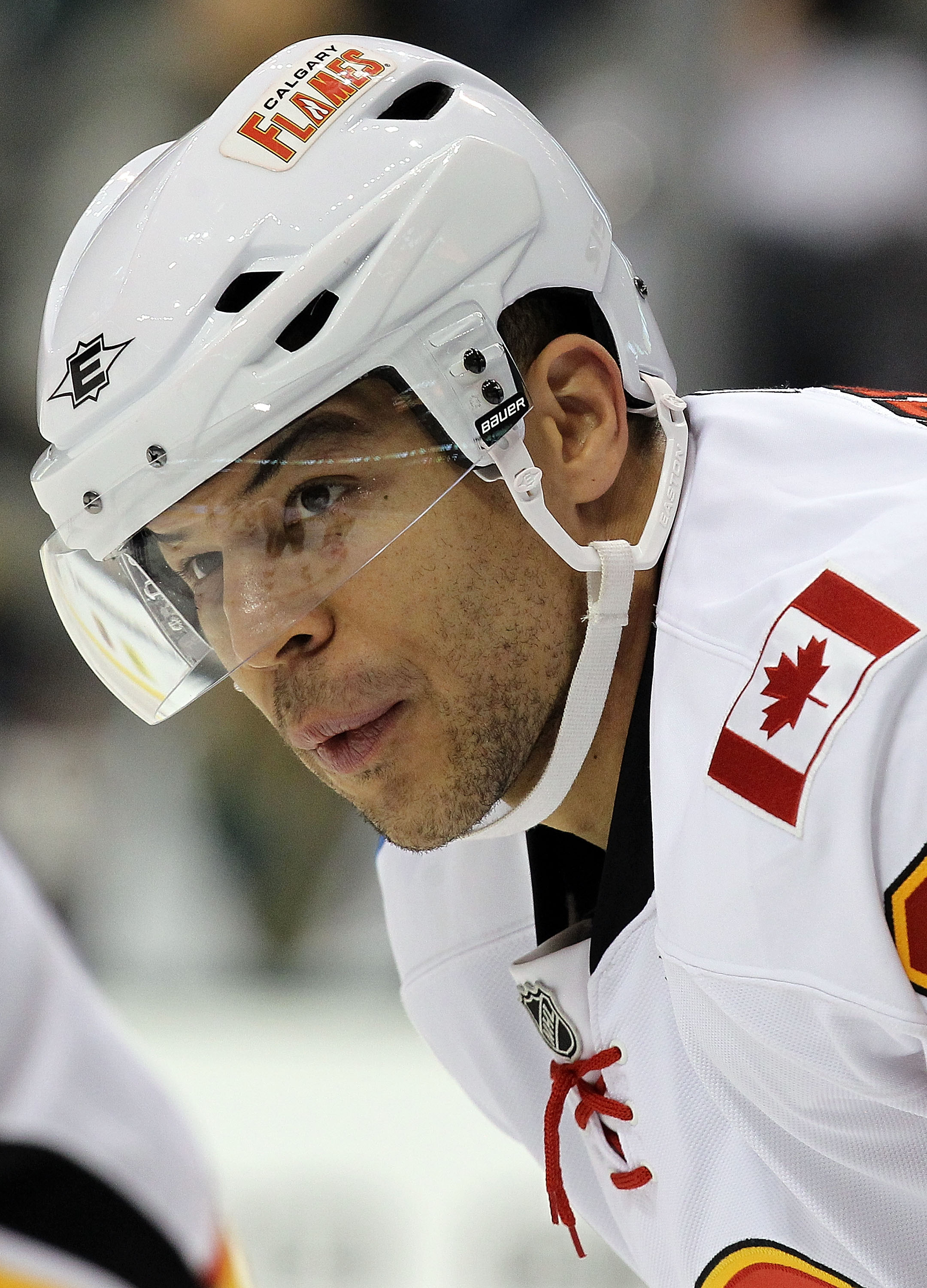 DALLAS, TX - DECEMBER 23:  Right wing Jarome Iginla #12 of the Calgary Flames  at American Airlines Center on December 23, 2010 in Dallas, Texas.  (Photo by Ronald Martinez/Getty Images)