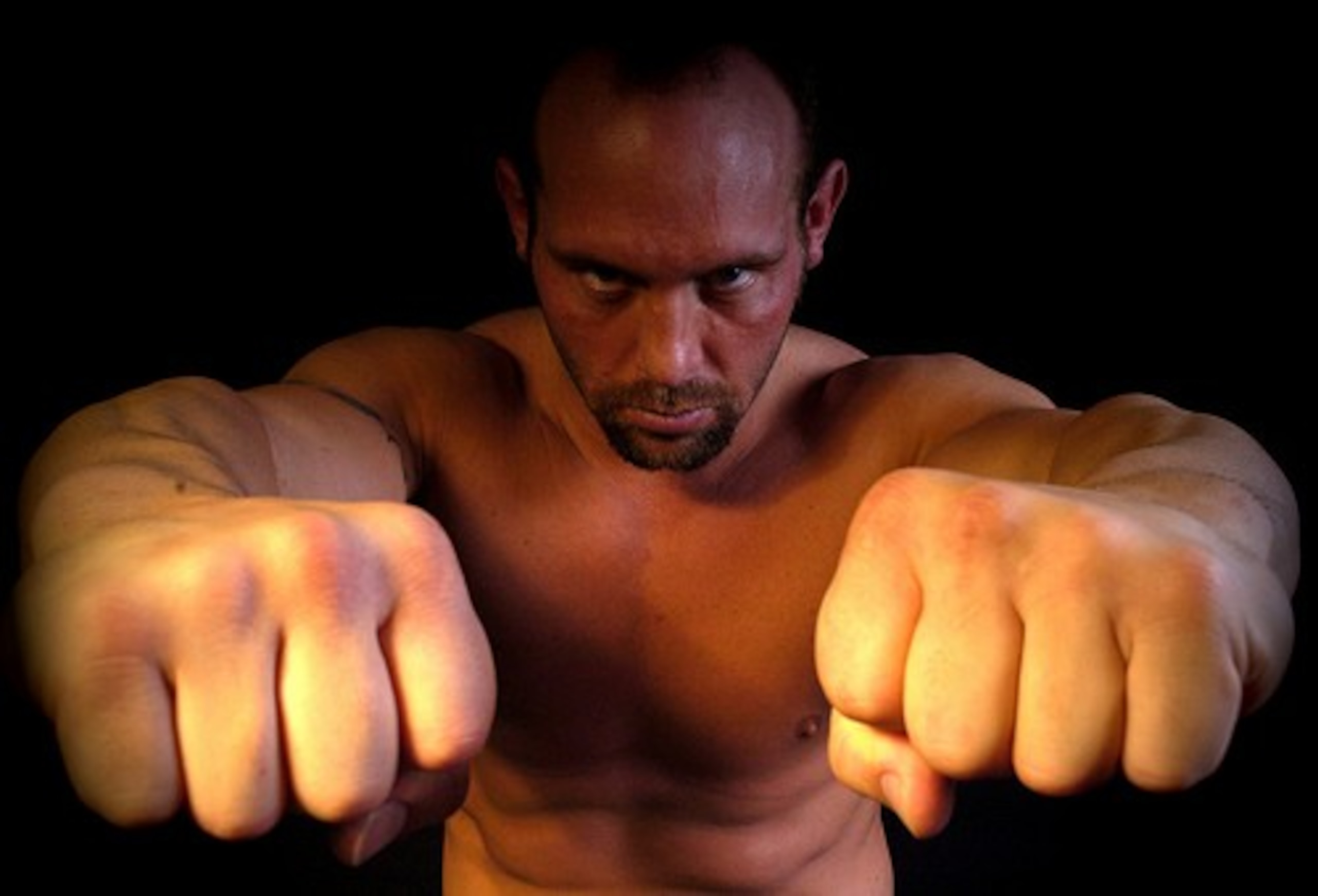 www.mixedmartialarts.com