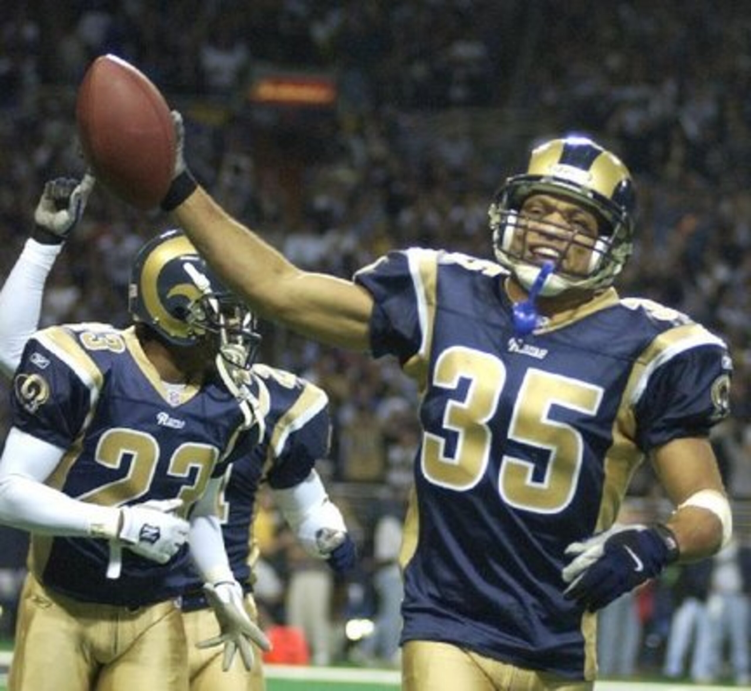 Aeneas Williams was to the Eagles in 2001 what Ronde Barber was to the Eagles in 2002.