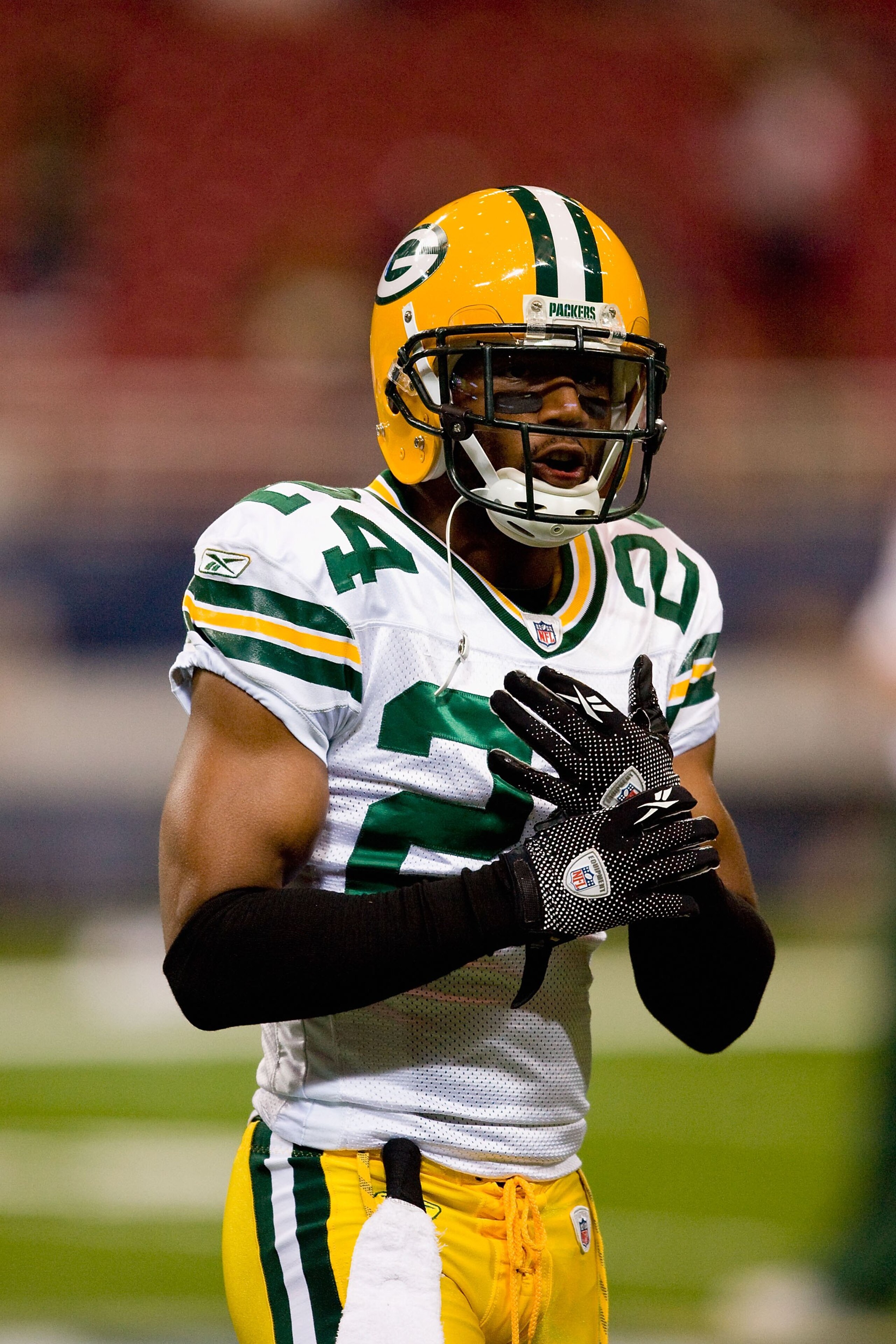 ST. LOUIS, MO - SEPTEMBER 27:  Jarrett Bush #24 of the Green Bay Packers looks on during the game against the St. Louis Rams at the Edward Jones Dome on September 27, 2009 in St. Louis, Missouri.  (Photo by Dilip Vishwanat/Getty Images)
