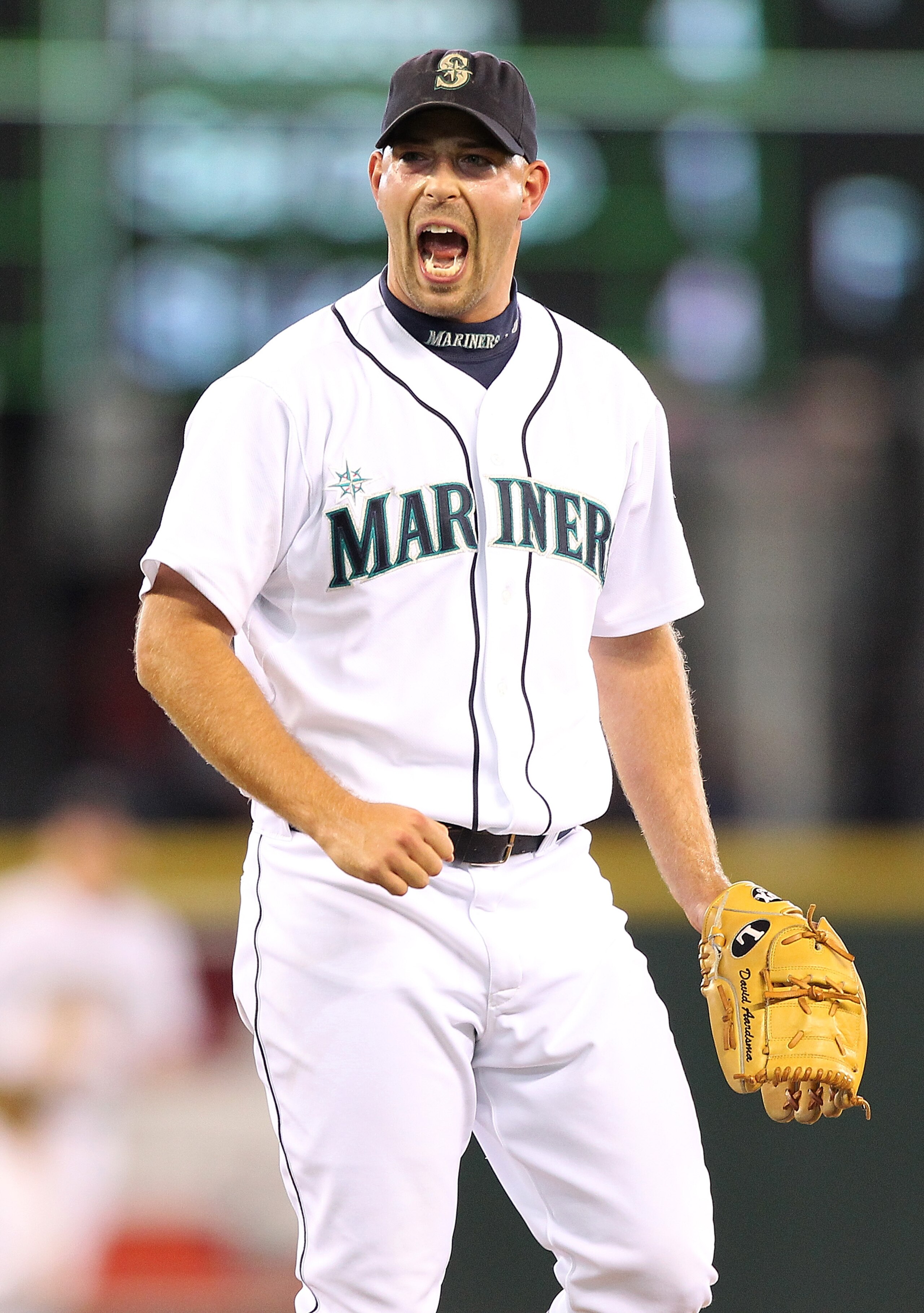 SEATTLE - SEPTEMBER 19: Closing pitcher David Aardsma #53 of the Seattle Mariners reacts after defeating the Texas Rangers 2-1 at Safeco Field on September 19, 2010 in Seattle, Washington. (Photo by Otto Greule Jr/Getty Images) SEATTLE - SEPTEMBER 19: Closing pitcher David Aardsma #53 of the Seattle Mariners reacts after defeating the Texas Rangers 2-1 at Safeco Field on September 19, 2010 in Seattle, Washington. (Photo by Otto Greule Jr/Getty Images)