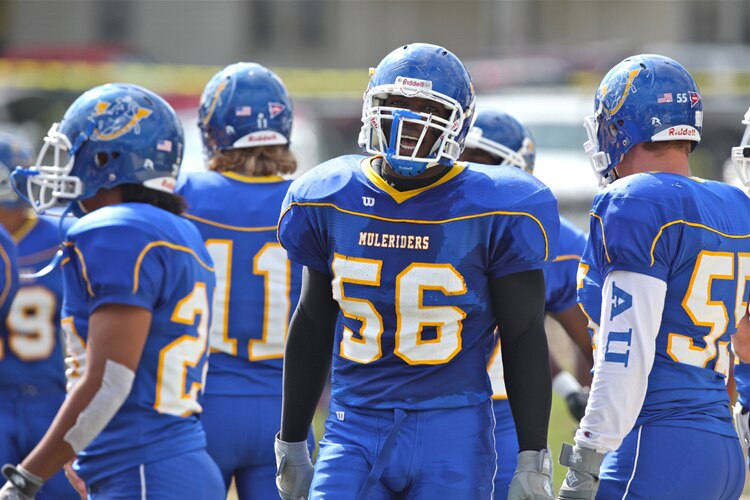 http://muleriderathletics.com/wp-content/uploads/2010/01/Cedric-Thornton1.jpg