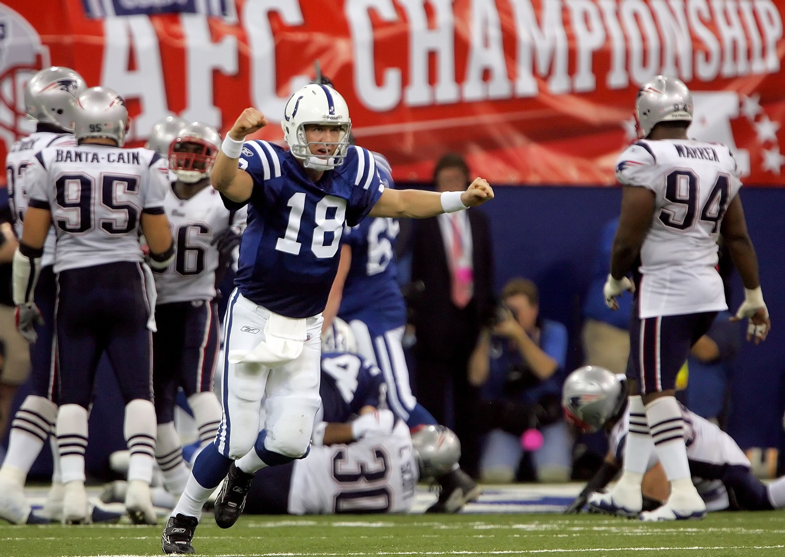 INDIANAPOLIS - JANUARY 21:  Quarterback Peyton Manning #18 of the Indianapolis Colts celebrates defeating the New England Patriots 38-34 in the AFC Championship Game on January 21, 2007 at the RCA Dome in Indianapolis, Indiana.  (Photo by Doug Pensinger/G