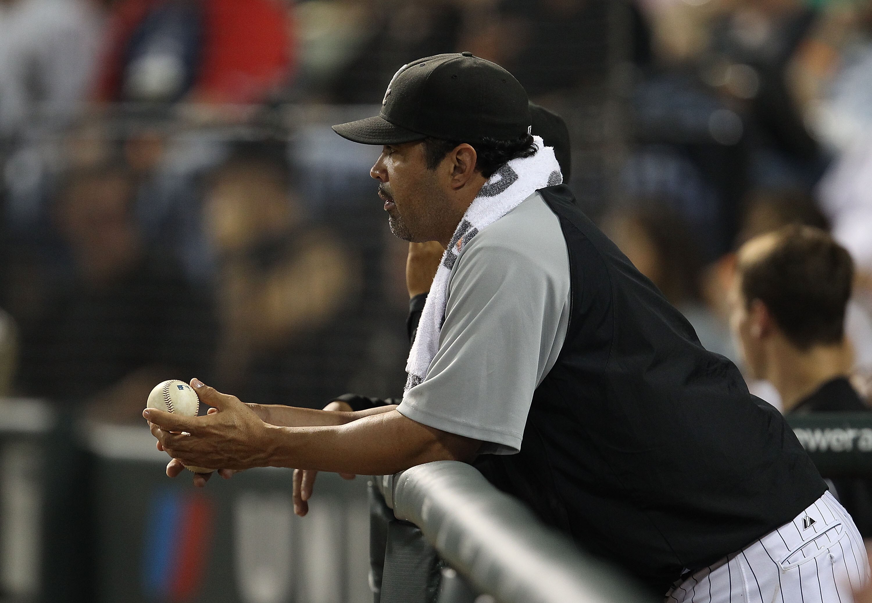 CHICAGO - AUGUST 10: Manager Ozzie Guillen #13 of the Chicago White Sox watches as his team takes on the Minnesota Twins at U.S. Cellular Field on August 10, 2010 in Chicago, Illinois. The Twins defeated the White Sox 12-6. (Photo by Jonathan Daniel/Getty