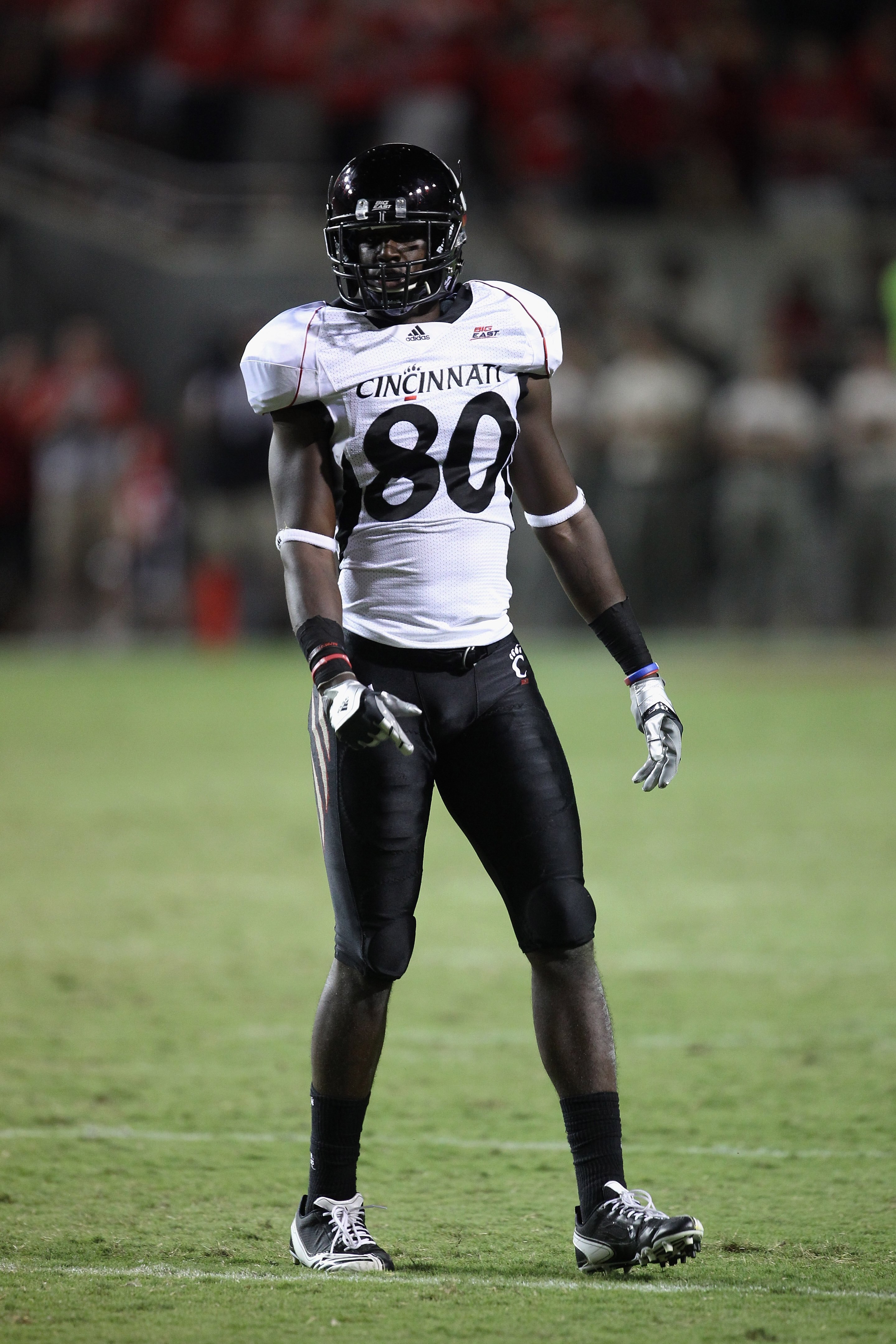RALEIGH, NC - SEPTEMBER 16:  Armon Binns #80 of the Cincinnati Bearcats against the North Carolina State Wolfpack during their game at Carter-Finley Stadium on September 16, 2010 in Raleigh, North Carolina.  (Photo by Streeter Lecka/Getty Images)