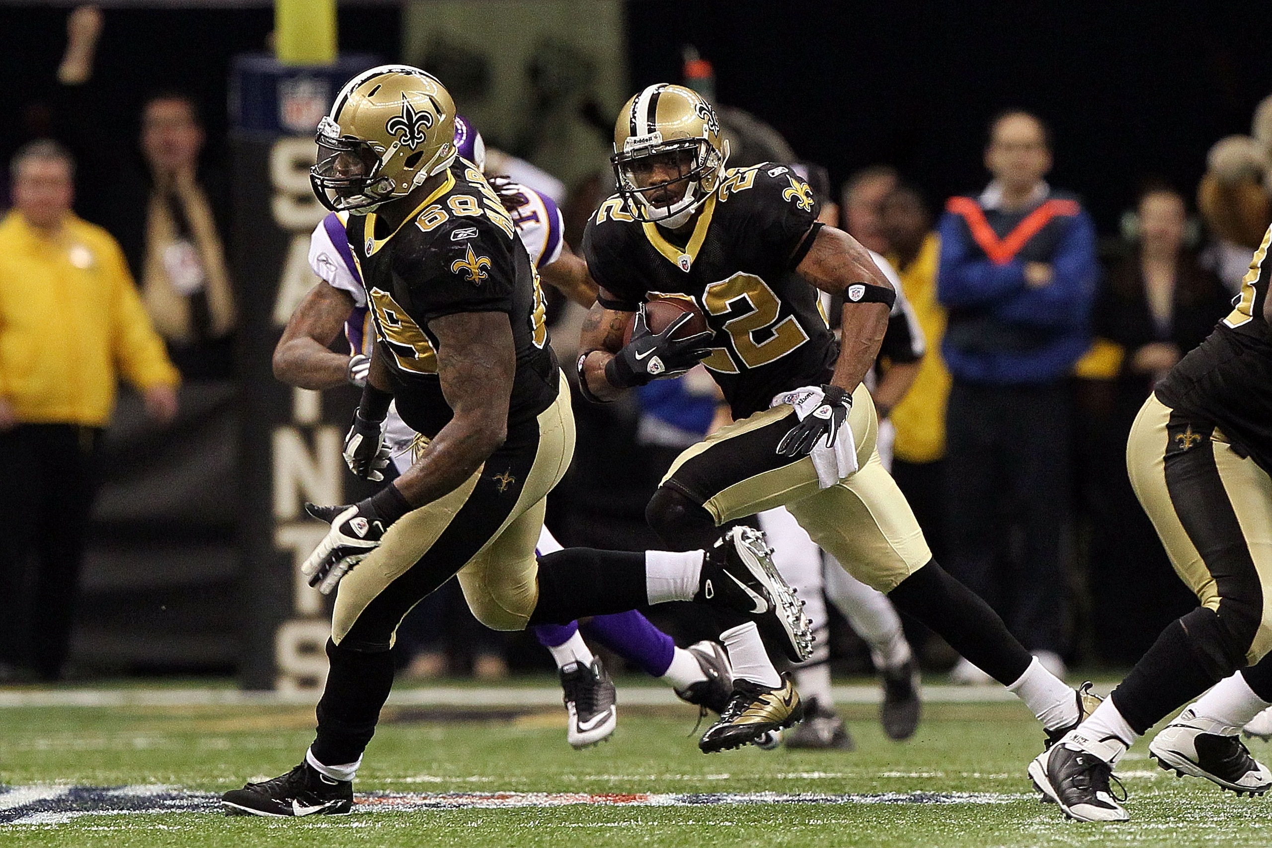 NEW ORLEANS - JANUARY 24: Tracy Porter #22 of the New Orleans Saints intercepts a pass late in the fourth quarter against the Minnesota Vikings during the NFC Championship Game at the Louisiana Superdome on January 24, 2010 in New Orleans, Louisiana. (P NEW ORLEANS - JANUARY 24: Tracy Porter #22 of the New Orleans Saints intercepts a pass late in the fourth quarter against the Minnesota Vikings during the NFC Championship Game at the Louisiana Superdome on January 24, 2010 in New Orleans, Louisiana. (P
