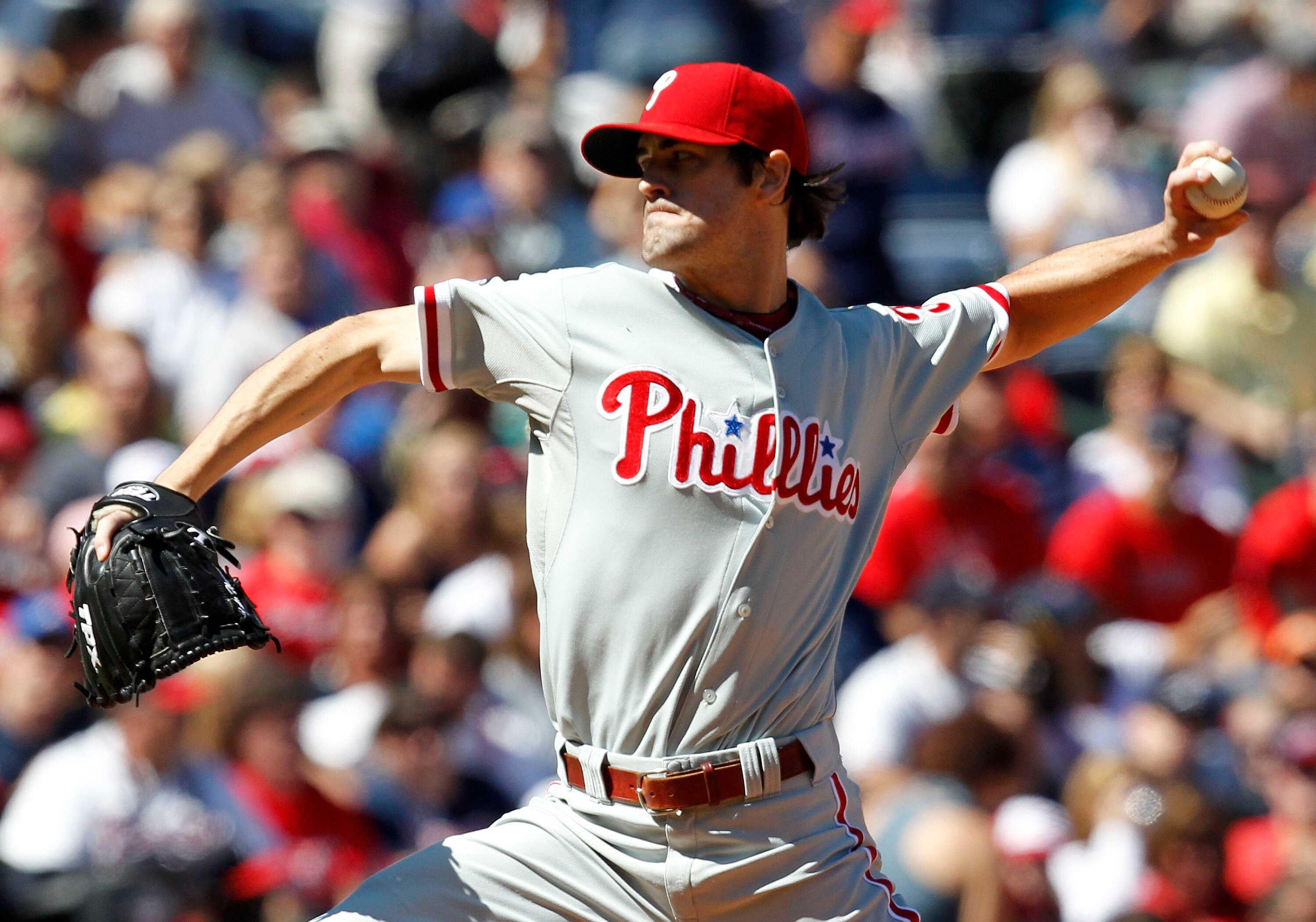 ATLANTA - OCTOBER 3:  Pitcher Cole Hamels #35 of the Philadelphia Phillies throws a pitch during the game against the Atlanta Braves at Turner Field on October 3, 2010 in Atlanta, Georgia. The Braves beat the Phillies 8-7.  (Photo by Mike Zarrilli/Getty I