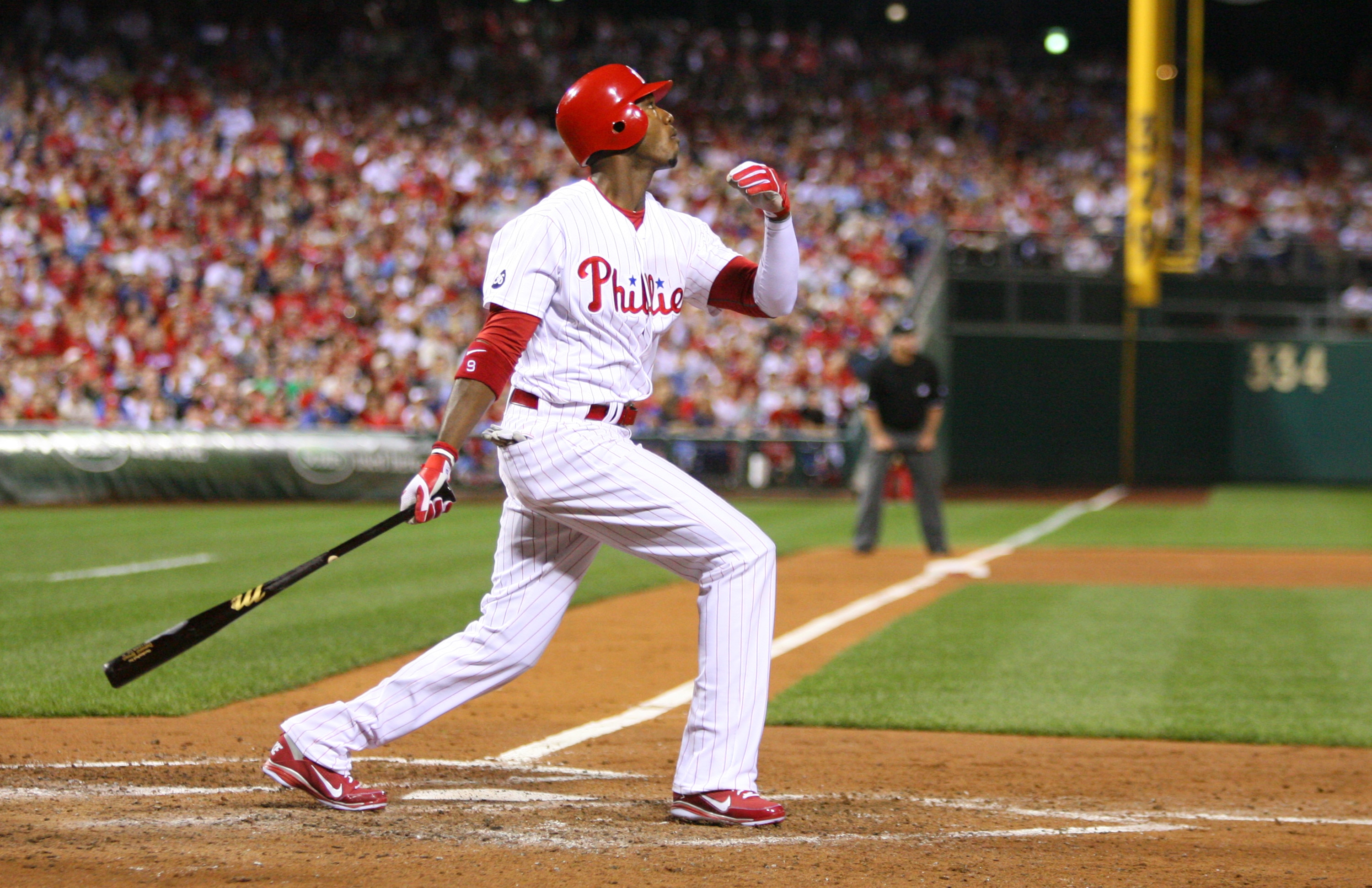 PHILADELPHIA - SEPTEMBER 25: Right fielder Domonic Brown #9 of the Philadelphia Phillies bats during a game against the New York Mets at Citizens Bank Park on September 25, 2010 in Philadelphia, Pennsylvania. The Mets won 5-2. (Photo by Hunter Martin/Gett