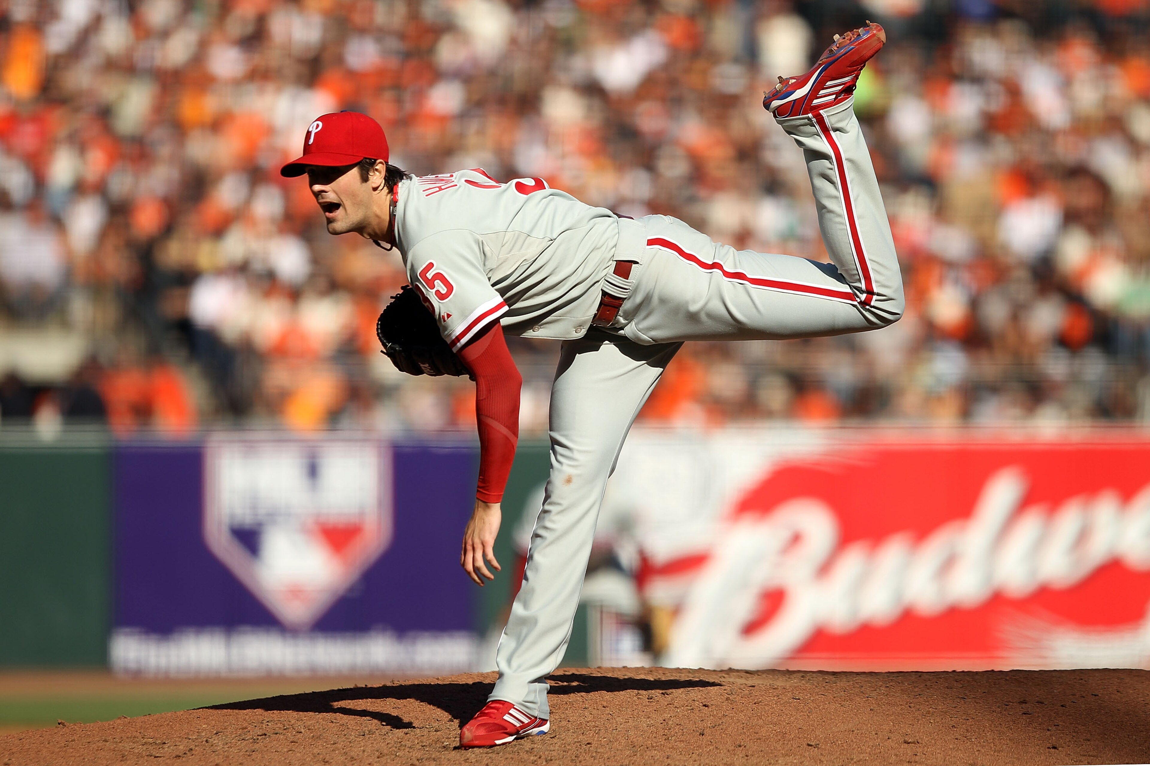 SAN FRANCISCO - OCTOBER 19: Cole Hamels #35 of the Philadelphia Phillies throws a pitch against the San Francisco Giants in Game Three of the NLCS during the 2010 MLB Playoffs at AT&T Park on October 19, 2010 in San Francisco, California. (Photo by Ezra SAN FRANCISCO - OCTOBER 19: Cole Hamels #35 of the Philadelphia Phillies throws a pitch against the San Francisco Giants in Game Three of the NLCS during the 2010 MLB Playoffs at AT&T Park on October 19, 2010 in San Francisco, California. (Photo by Ezra