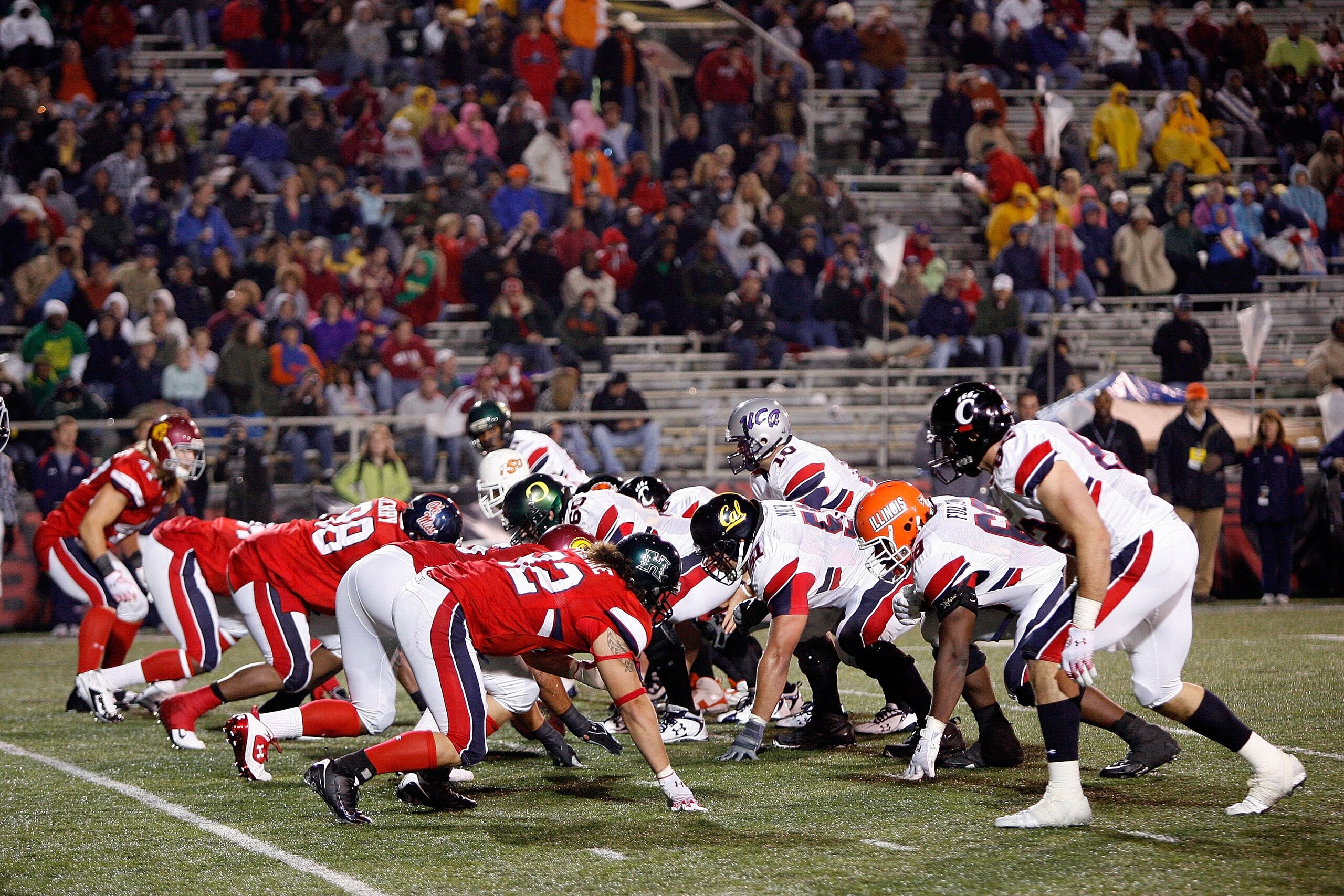 MOBILE, AL - JANUARY 24:  Nathan Brown #10 of North Team and the offense line up against the South Team defense during the Under Armour Senior Bowl on January 24, 2009 at Ladd-Peebles Stadium in Mobile, Alabama.  (Photo by Chris Graythen/Getty Images for