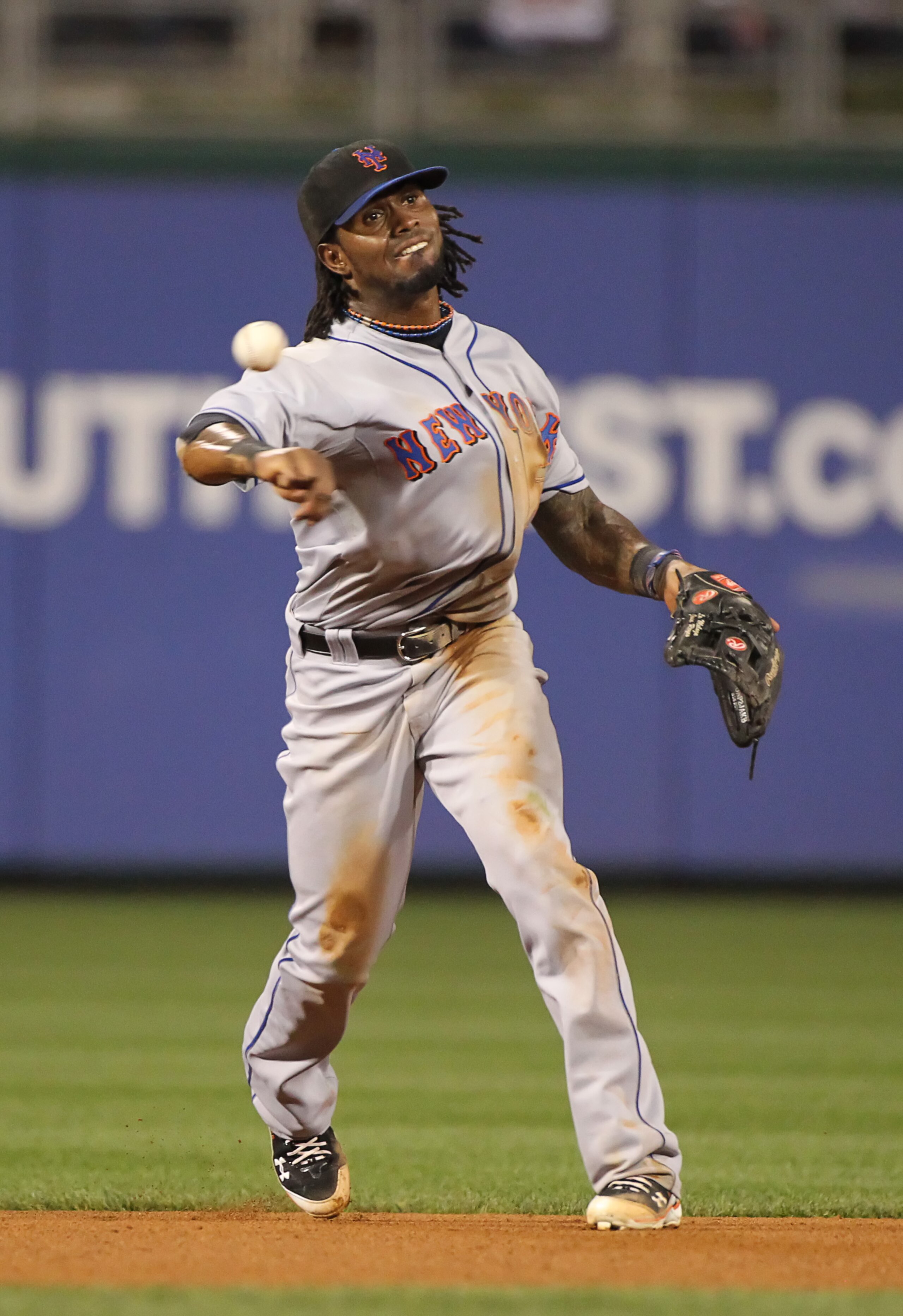 PHILADELPHIA - SEPTEMBER 25: Shortstop Jose Reyes #7 of the New York Mets throws to first base during a game against the Philadelphia Phillies at Citizens Bank Park on September 25, 2010 in Philadelphia, Pennsylvania. The Mets won 5-2. (Photo by Hunter Ma PHILADELPHIA - SEPTEMBER 25: Shortstop Jose Reyes #7 of the New York Mets throws to first base during a game against the Philadelphia Phillies at Citizens Bank Park on September 25, 2010 in Philadelphia, Pennsylvania. The Mets won 5-2. (Photo by Hunter Ma