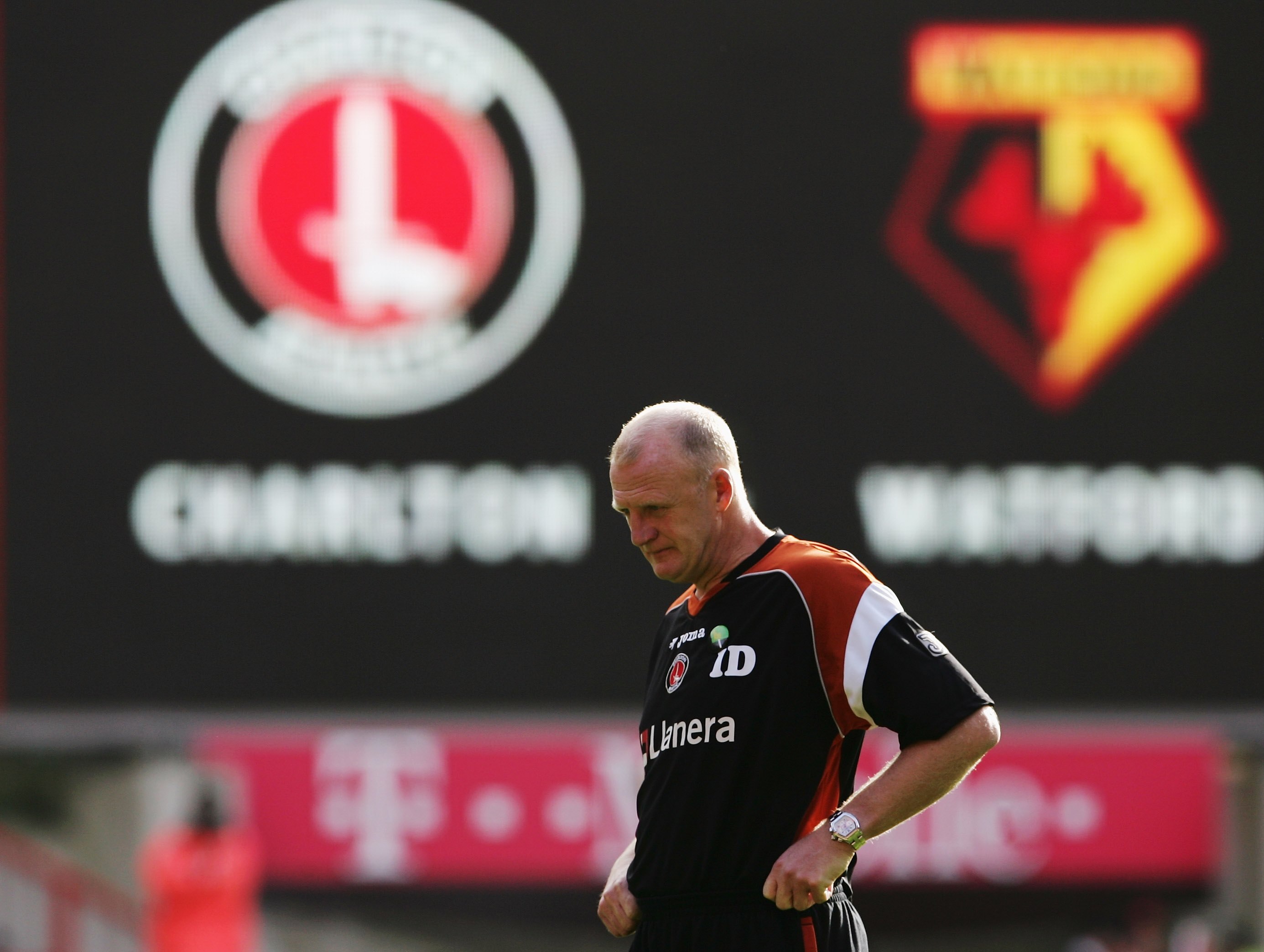 LONDON - OCTOBER 21:  Iain Dowie the Charlton Athletic manager, takes a coaching session before the Barclays Premiership match between Charlton Athletic and Watford at The Valley on October 21, 2006 in London, England.  (Photo by Phil Cole/Getty Images)