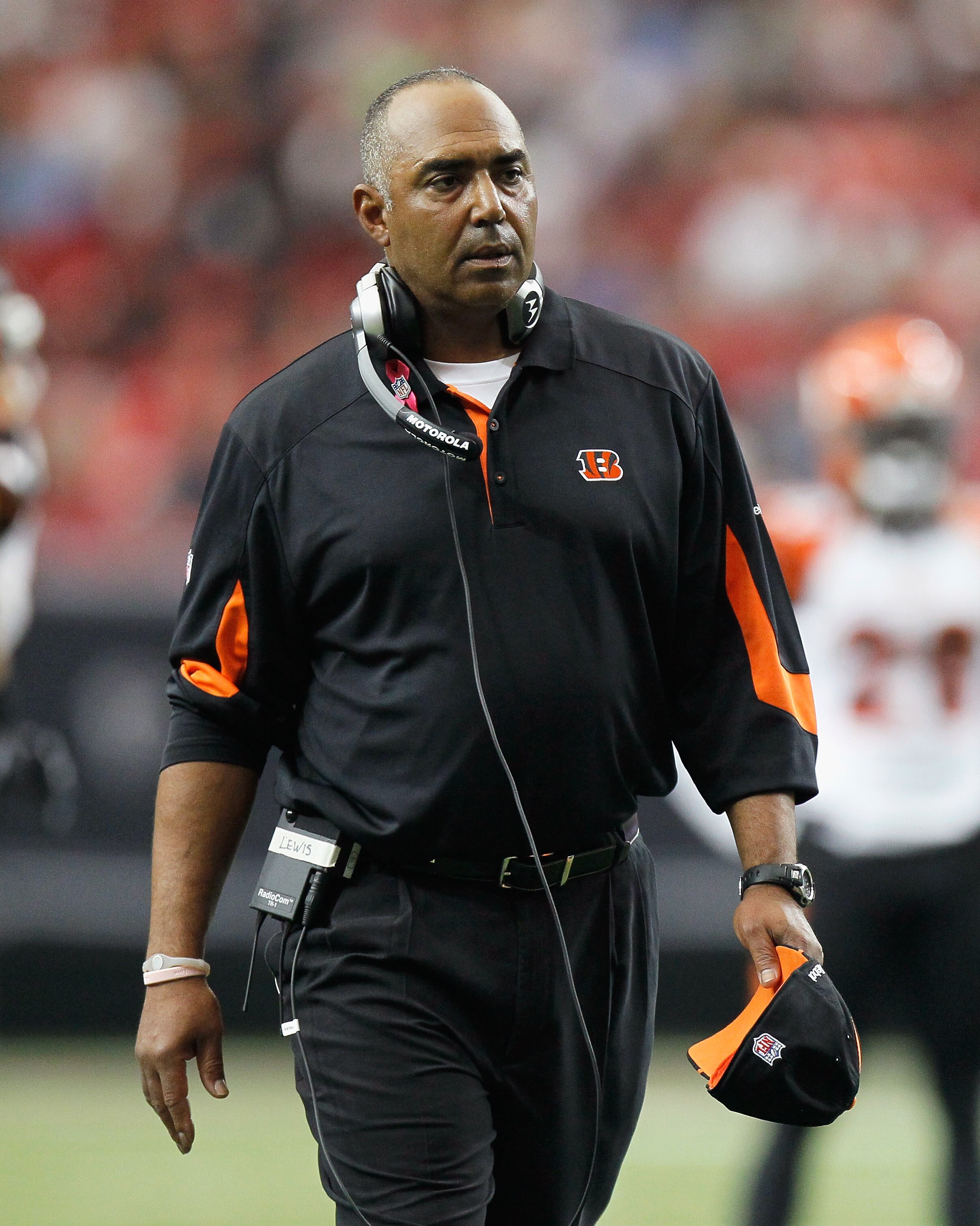 ATLANTA - OCTOBER 24:  Head coach Marvin Lewis of the Cincinnati Bengals against the Atlanta Falcons at Georgia Dome on October 24, 2010 in Atlanta, Georgia.  (Photo by Kevin C. Cox/Getty Images)