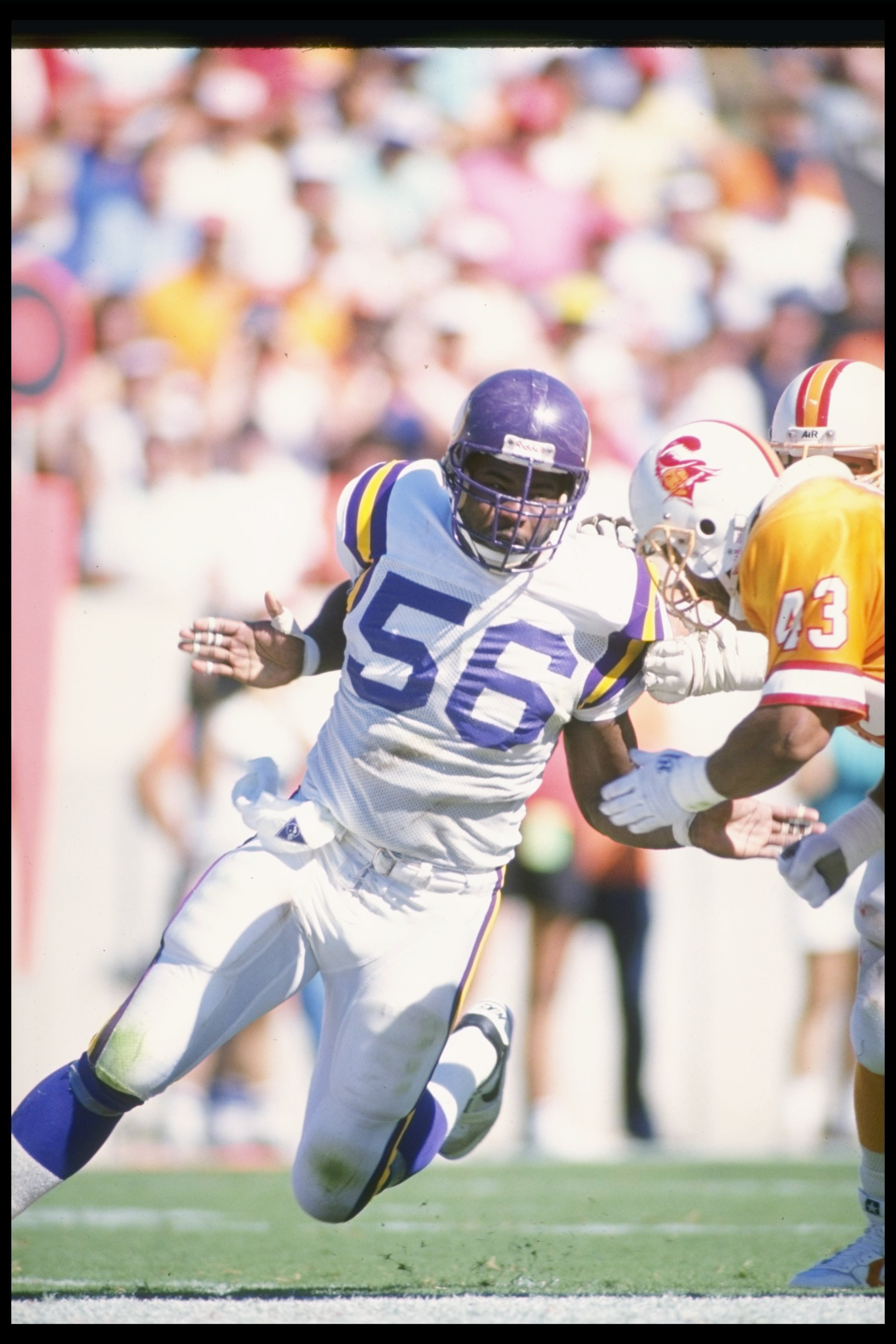 12 Nov 1989: Linebacker Chris Doleman of the Minnesota Vikings looks to make a tackle during a game against the Tampa Bay Buccaneers at Tampa Stadium in Tampa, Florida. The Vikings won the game, 24-10.