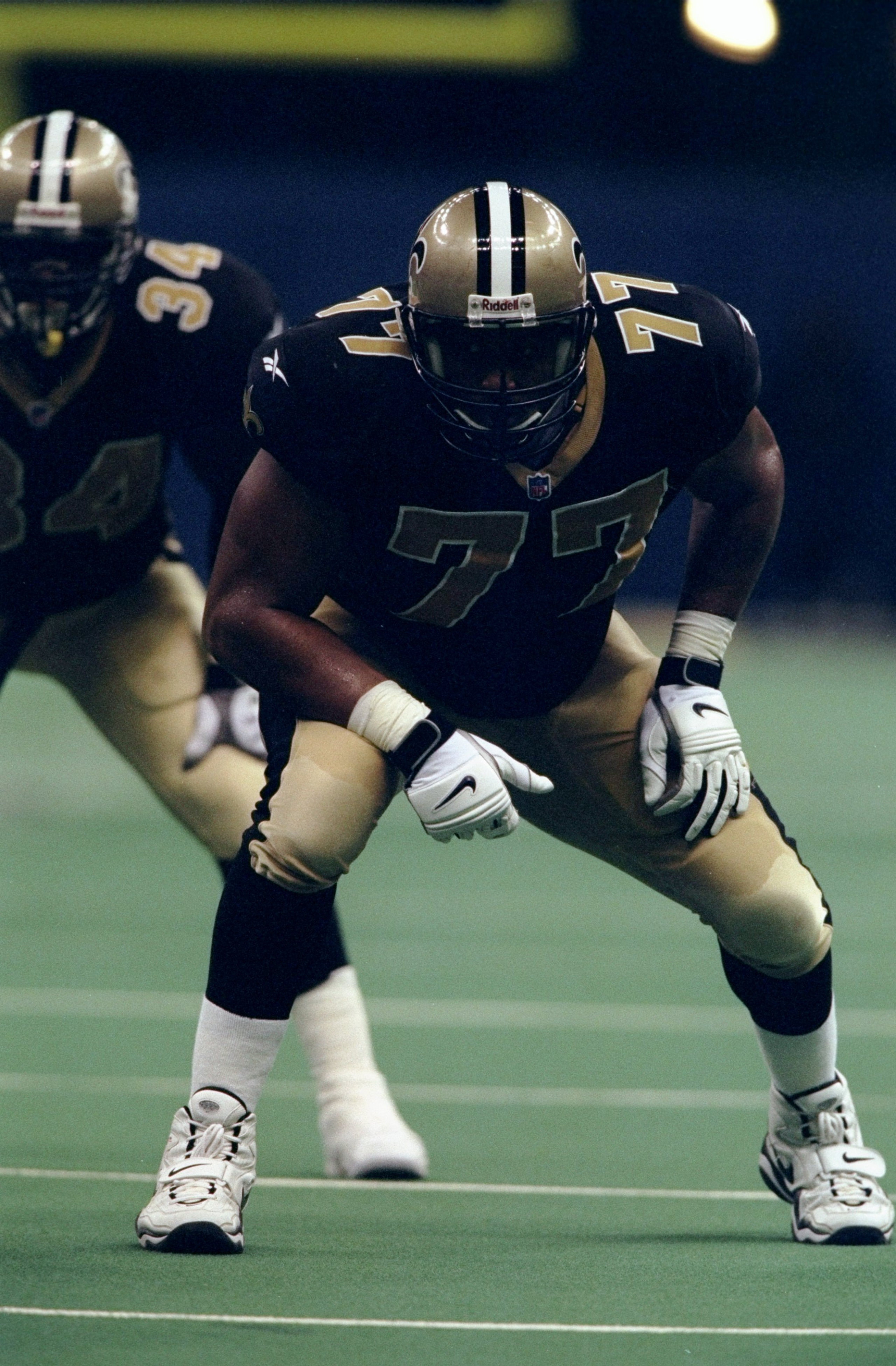 13 Sep 1998:  Offensive tackle William Roaf #77 of the New Orleans Saints in action during a game against the Carolina Panthers at the Louisiana Superdome in New Orleans, Louisiana. The Saints defeated the Panthers 19-14. Mandatory Credit: Todd Warshaw  /