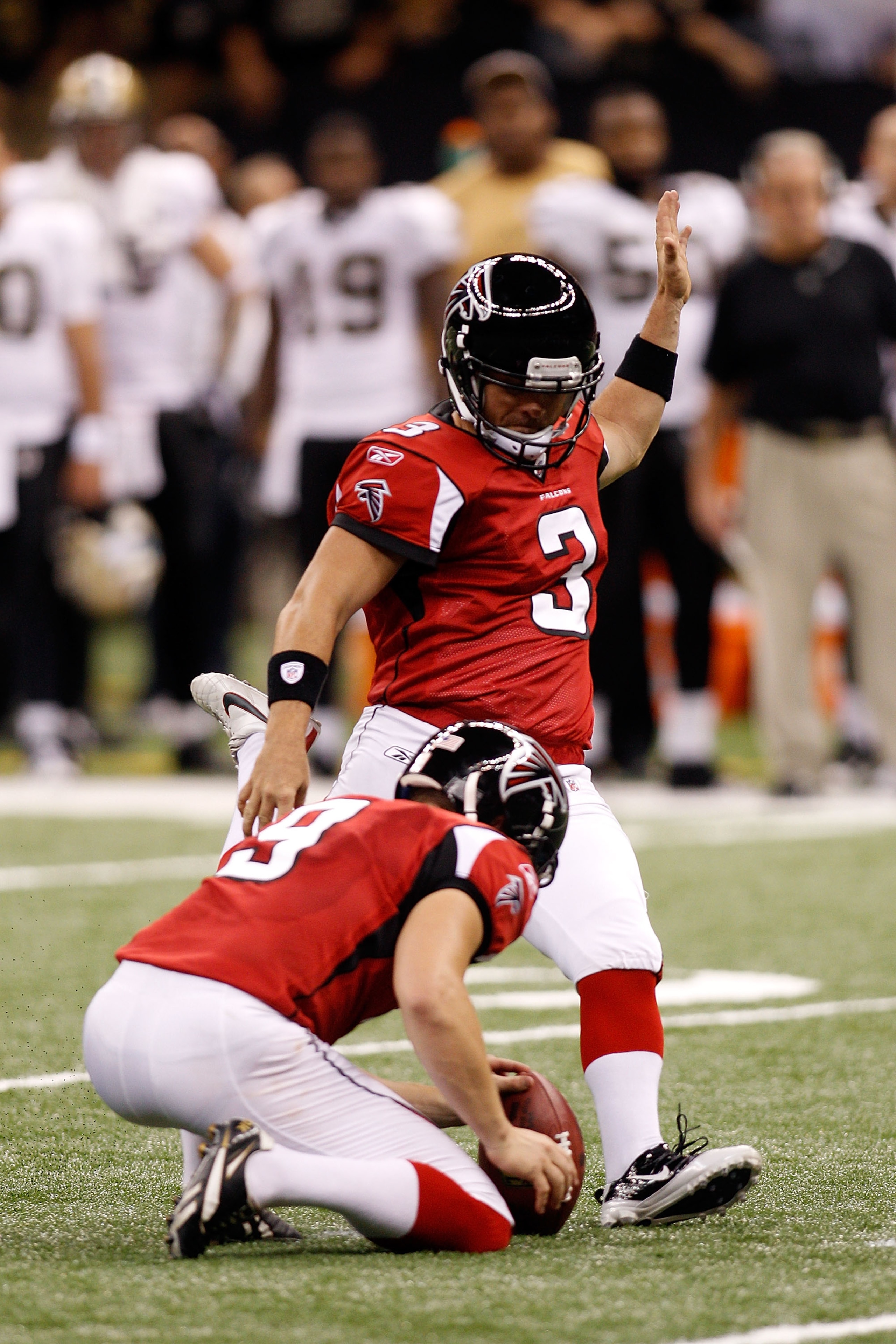 NEW ORLEANS - SEPTEMBER 26:  Matt Bryant #3 of the Atlanta Falcons kicks a field goal to win the game in overtime 27-24 against the New Orleans Saints at the Louisiana Superdome on September 26, 2010 in New Orleans, Louisiana.  (Photo by Chris Graythen/Ge