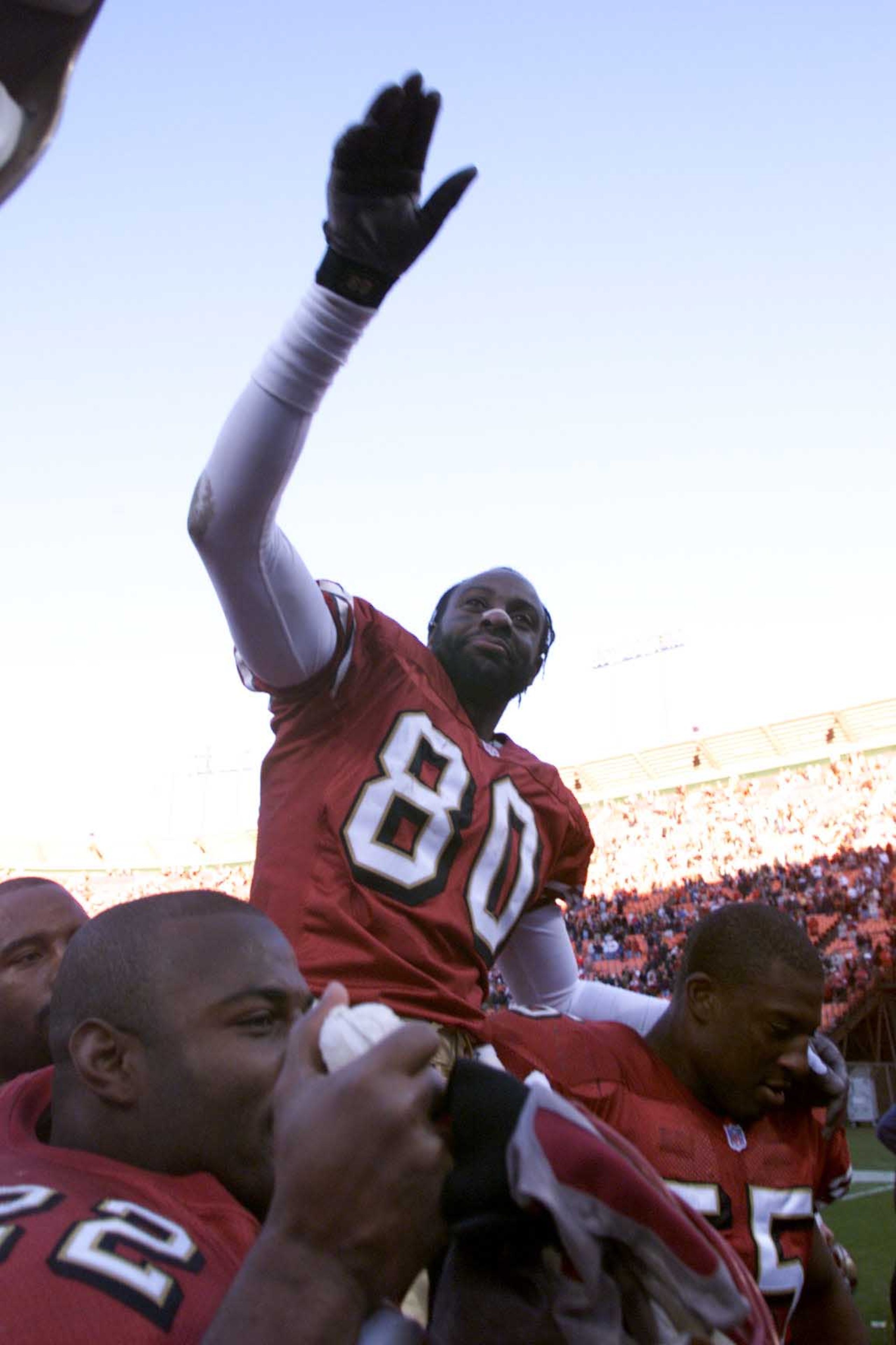 17 Dec 2000:  Jerry Rice #80 of the San Francisco 49ers is carried off the field after the Chicago Bears game at 3Comm Park in San Francisco, California. San Francisco won 17-0. DIGITAL IMAGE. Mandatory Credit: Jed Jacobsohn/ALLSPORT