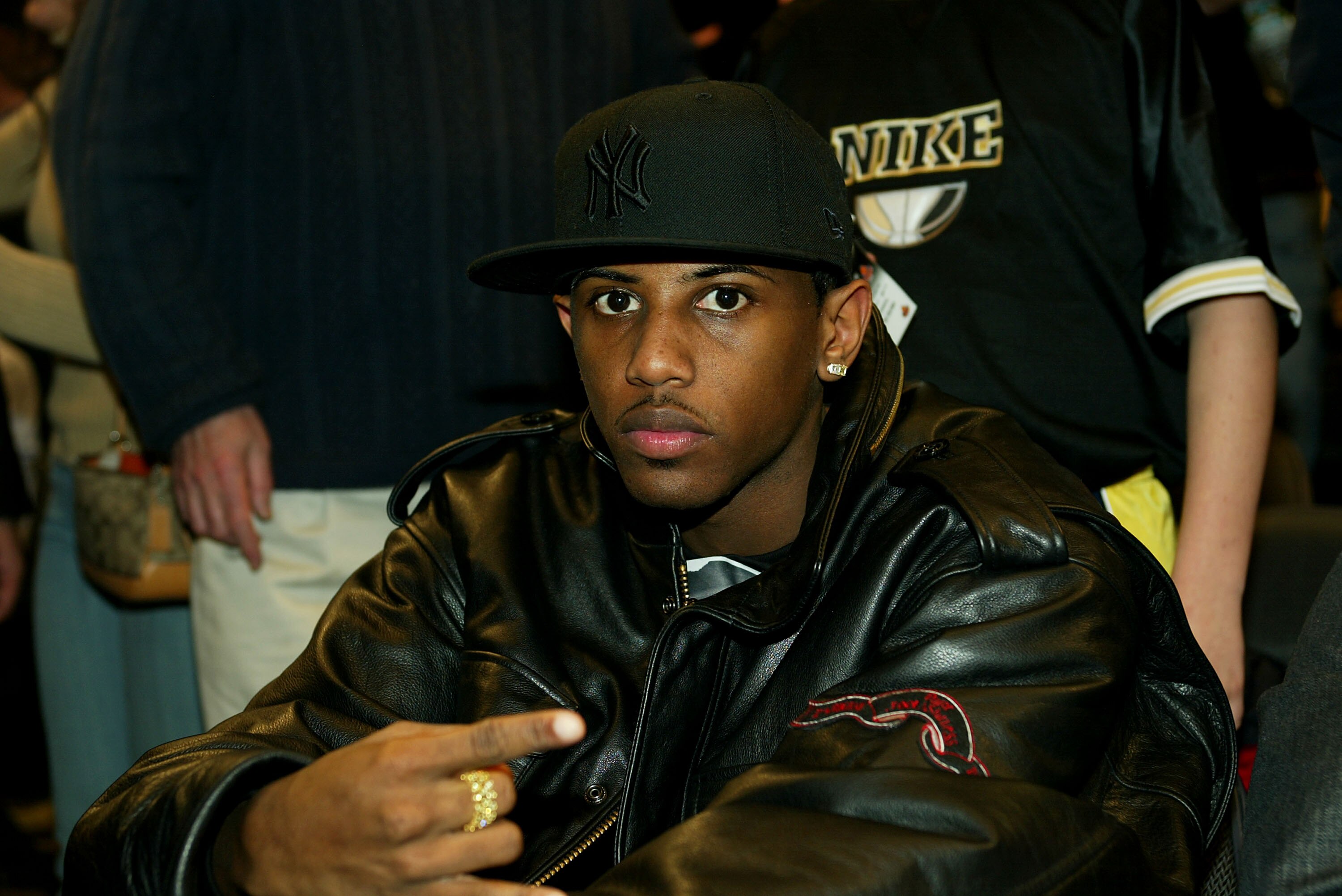 NEW YORK - JANUARY 08:  Rapper Fabolous attends the NBA game between the New York Knicks and the Houston Rockets at Madison Square Garden on January 08, 2004 in New York,  (Photo by Ray Amati/Getty Images)