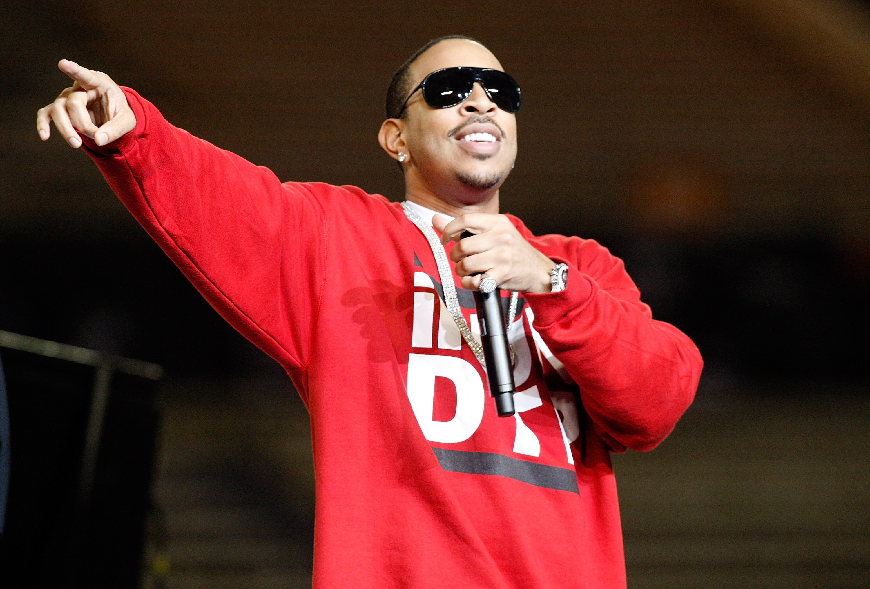 ORLANDO, FL - JANUARY 04:  Ludacris performs at the half of the All America Under Armour Football Game at the Florida Citrus Bowl on January 4, 2009 in Orlando, Florida.  (Photo by J. Meric/Getty Images)