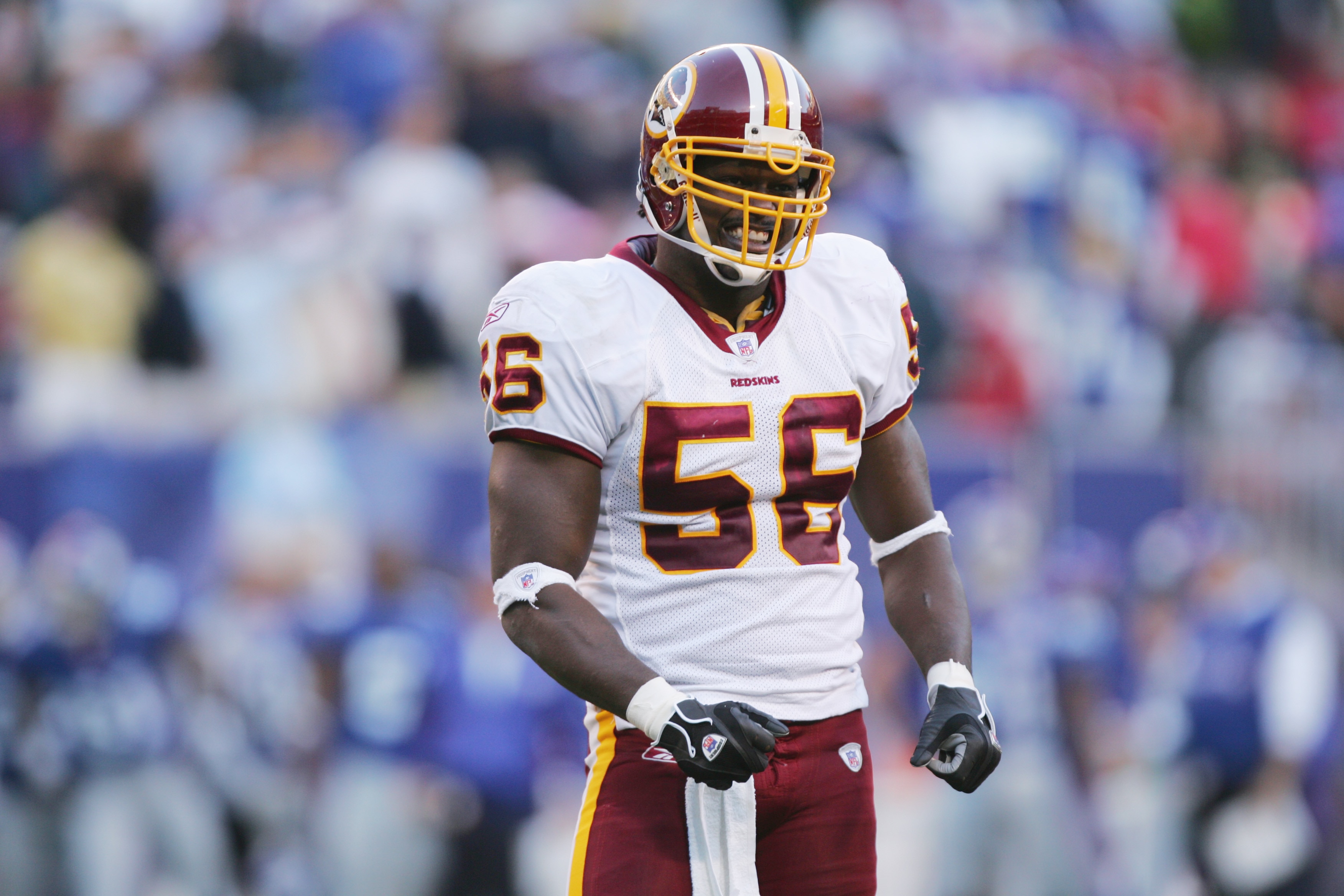 EAST RUTHERFORD, NJ - OCTOBER 30:  Linebacker LaVar Arrington #56 of the Washington Redskins looks on against the New York Giants at Giants Stadium on October 30, 2005 in East Rutherford, New Jersey. The Giants defeated the Redskins 36-0. (Photo by Ezra S