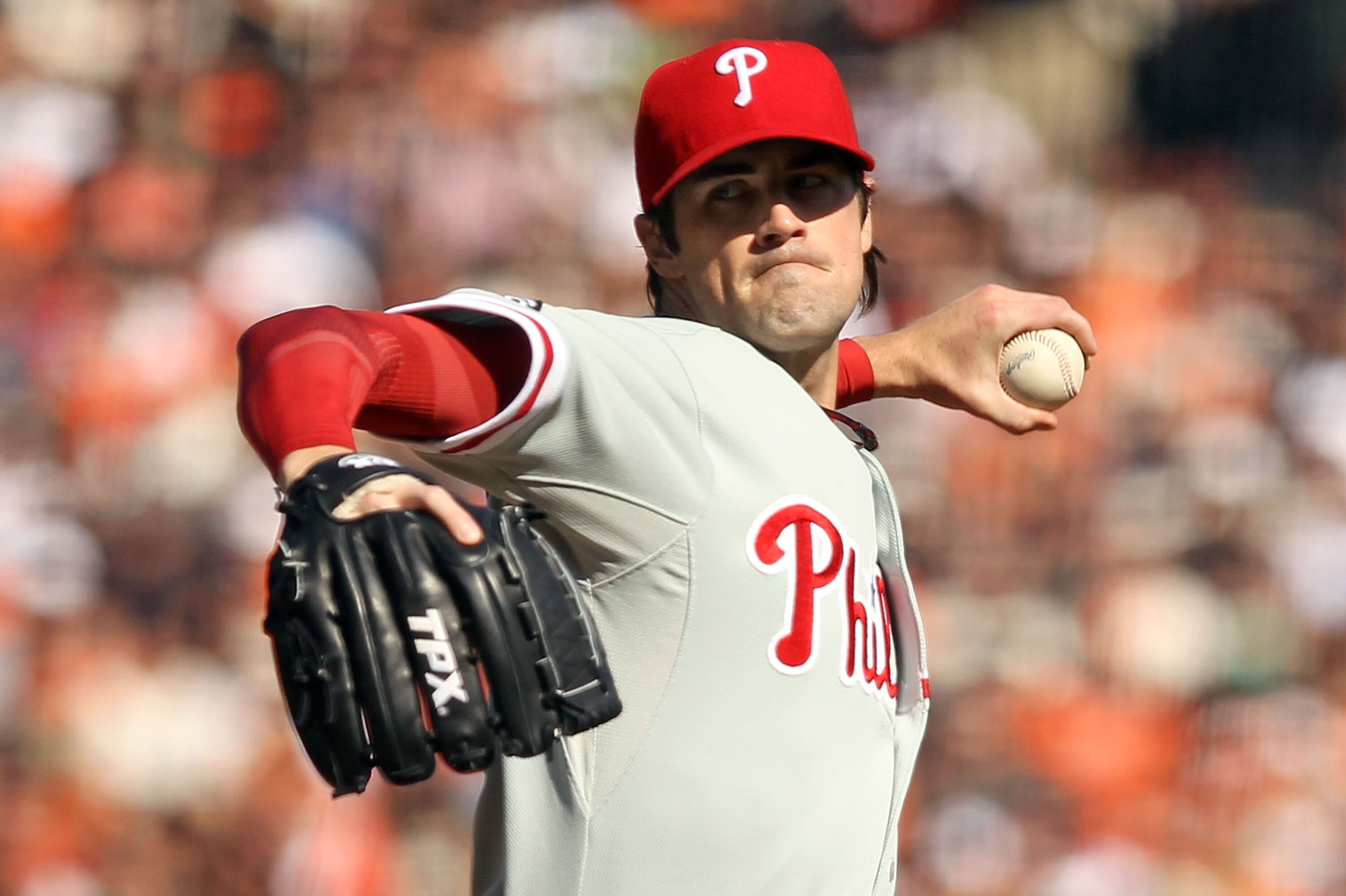 SAN FRANCISCO - OCTOBER 19:  Cole Hamels #35 of the Philadelphia Phillies throws a pitch against the San Francisco Giants in Game Three of the NLCS during the 2010 MLB Playoffs at AT&T Park on October 19, 2010 in San Francisco, California.  (Photo by Ezra