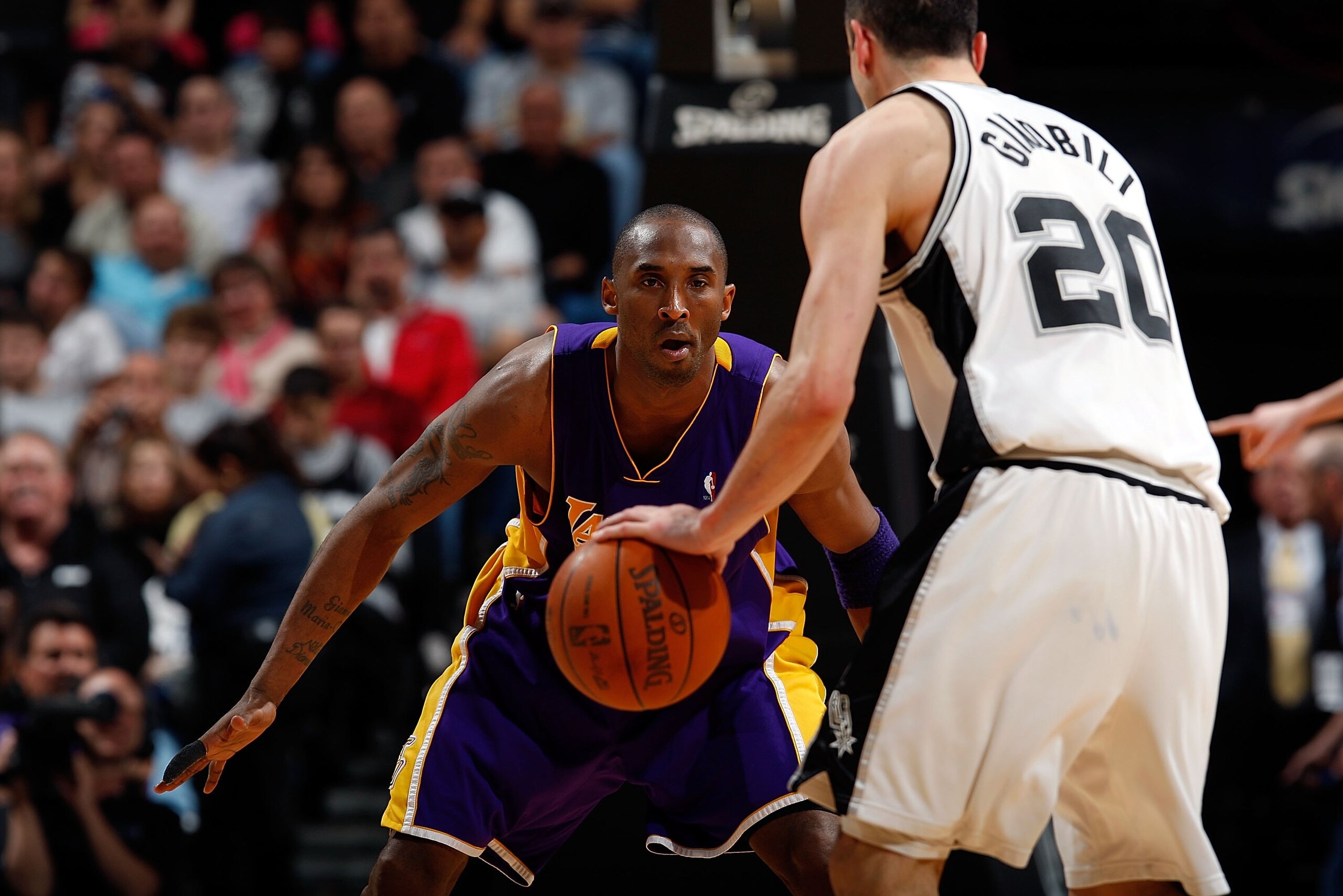 SAN ANTONIO - MARCH 24:  Kobe Bryant #24 of the Los Angeles Lakers at AT&T Center on March 24, 2010 in San Antonio, Texas.  NOTE TO USER: User expressly acknowledges and agrees that, by downloading and/or using this Photograph, user is consenting to the t