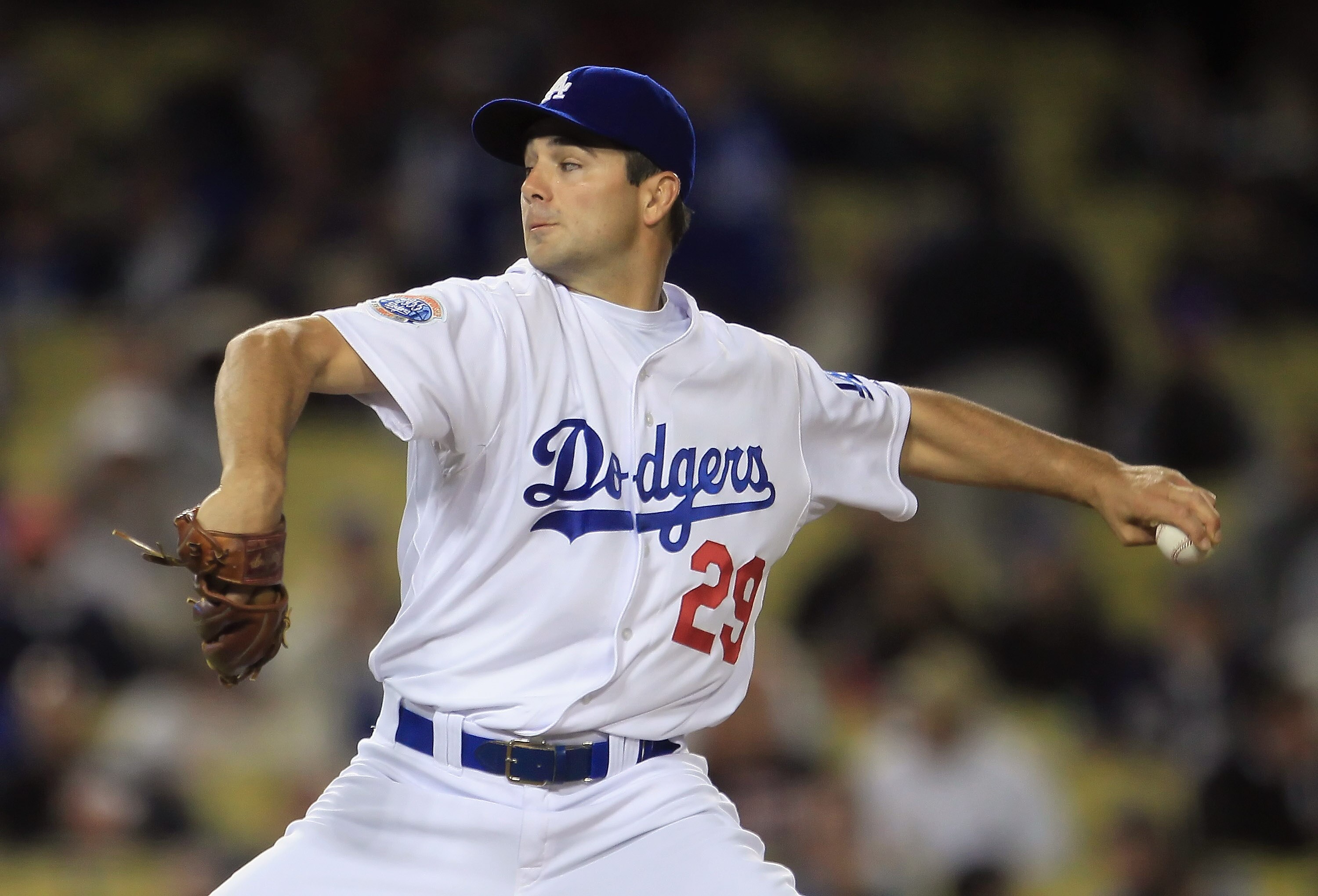 LOS ANGELES, CA - SEPTEMBER 22:  Ted Lilly #29 of the Los Angeles Dodgers pitches against the San Diego Padres at Dodger Stadium on September 22, 2010 in Los Angeles, California.  (Photo by Jeff Gross/Getty Images)