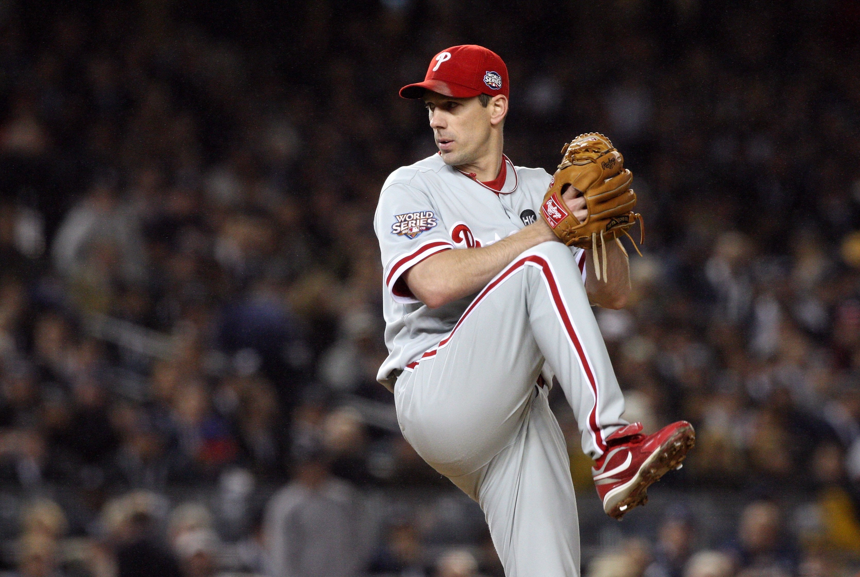 NEW YORK - OCTOBER 28:  Cliff Lee #34 of the Philadelphia Phillies throws a pitch against the New York Yankees in Game One of the 2009 MLB World Series at Yankee Stadium on October 28, 2009 in the Bronx borough of New York City. The Phillies won 6-1.  (Ph