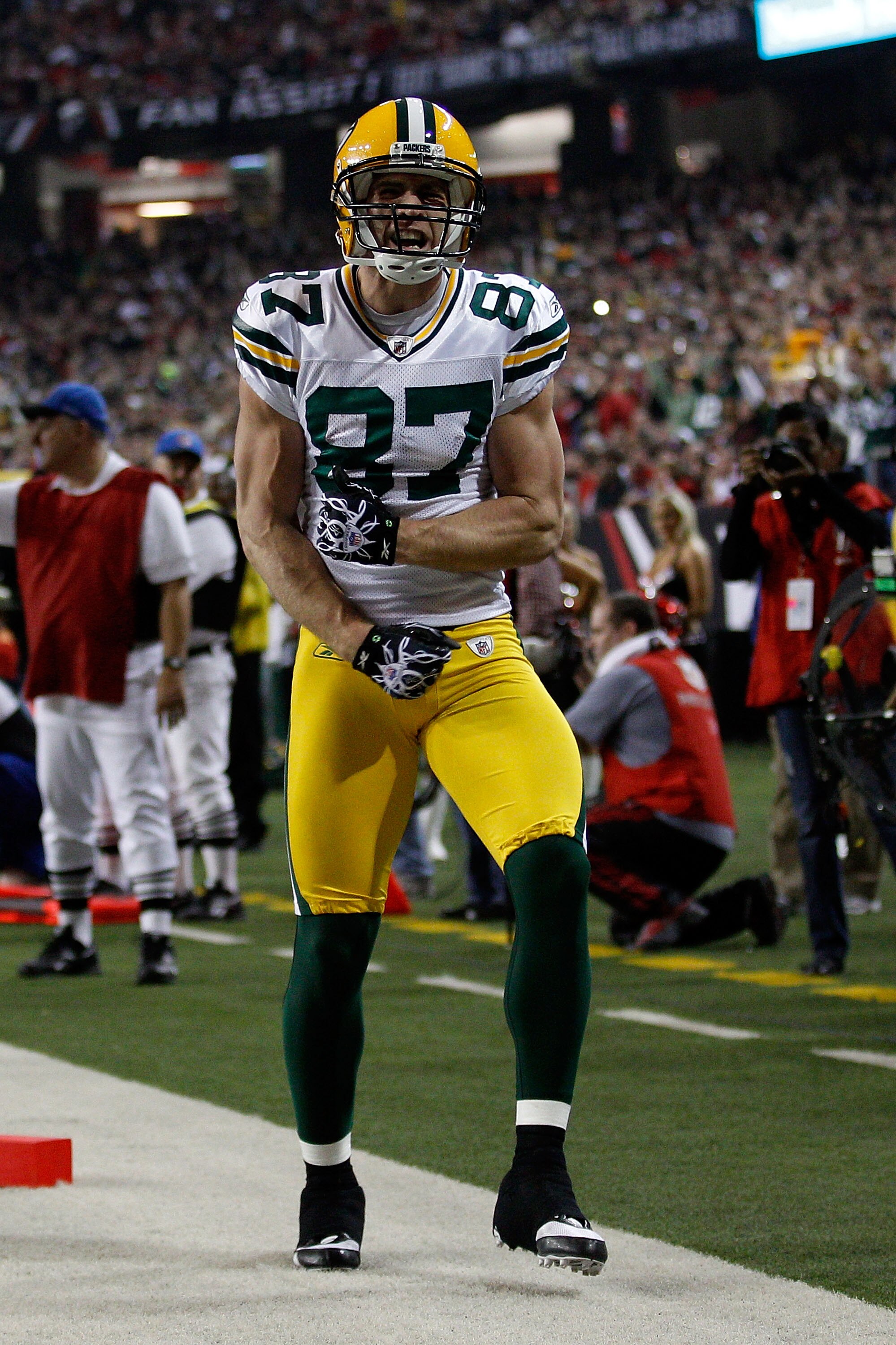 ATLANTA, GA - JANUARY 15: Jordy Nelson #87 of the Green Bay Packers reacts after he scored a 6-yard touchdown reception in the second quarter against the Atlanta Falcons during their 2011 NFC divisional playoff game at Georgia Dome on January 15, 2011 in ATLANTA, GA - JANUARY 15: Jordy Nelson #87 of the Green Bay Packers reacts after he scored a 6-yard touchdown reception in the second quarter against the Atlanta Falcons during their 2011 NFC divisional playoff game at Georgia Dome on January 15, 2011 in