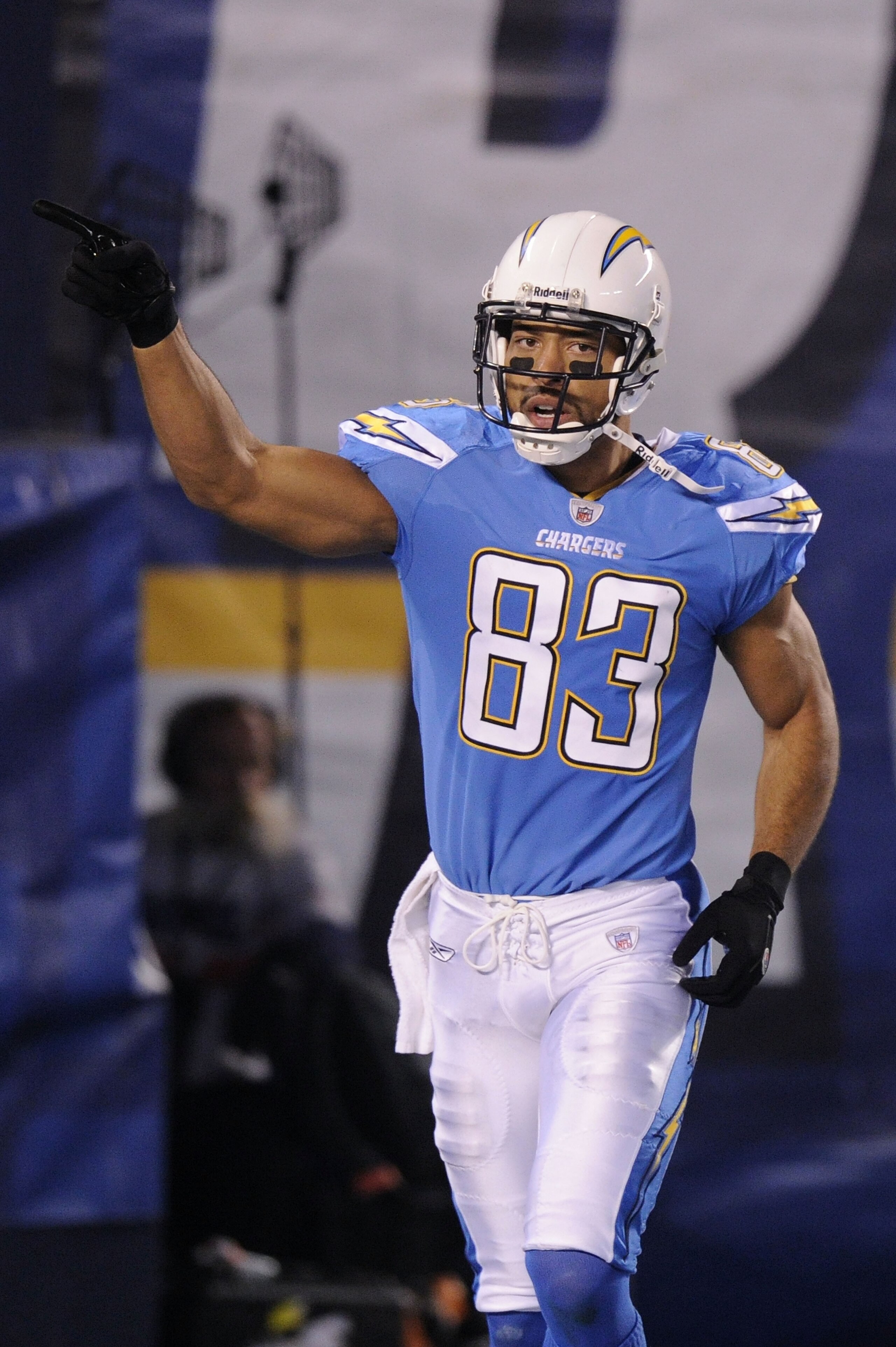 SAN DIEGO, CA - DECEMBER 16: Wide receiver Vincent Jackson #83 of the San Diego Chargers celebrates scoring a touchdown in the first quarter against the San Francisco 49ers at Qualcomm Stadium on December 16, 2010 in San Diego, California. (Photo by Har SAN DIEGO, CA - DECEMBER 16: Wide receiver Vincent Jackson #83 of the San Diego Chargers celebrates scoring a touchdown in the first quarter against the San Francisco 49ers at Qualcomm Stadium on December 16, 2010 in San Diego, California. (Photo by Har