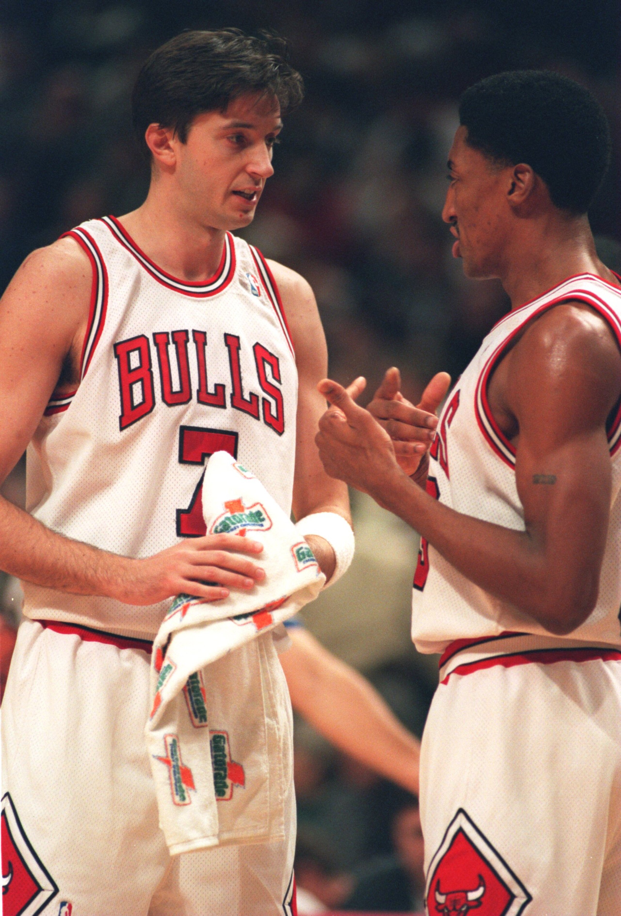 13 DEC 1994:  FORWARD TONI KUKOC OF THE CHICAGO BULLS SPEAKS WITH TEAMMATE SCOTTIE PIPPEN DURING A 98-78 VICTORY OVER THE PISTONS AT THE UNITED CENTER IN CHICAGO, ILLINOIS. Mandatory Credit: Jonathan Daniel/ALLSPORT