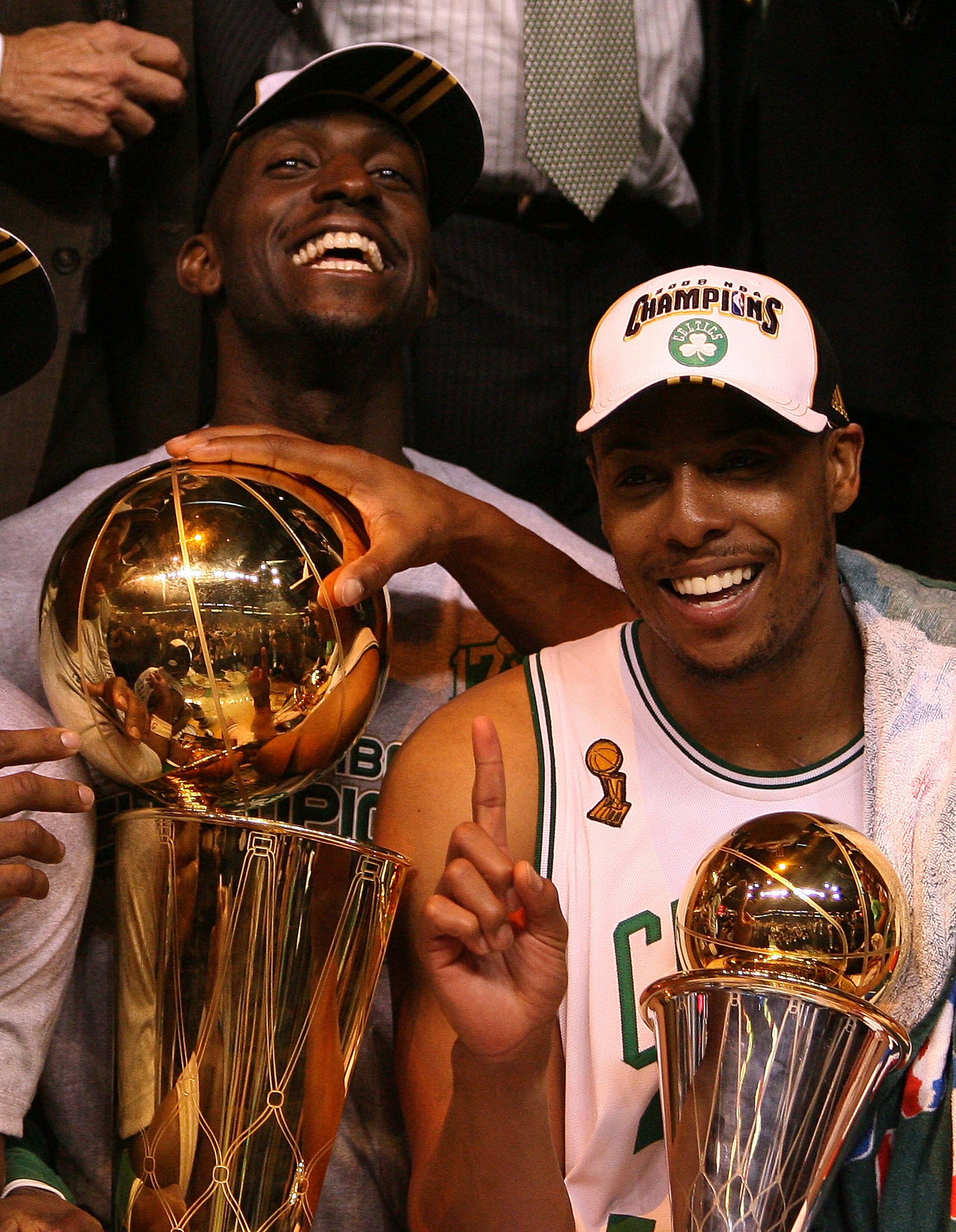 BOSTON - JUNE 17: (L-R) Kevin Garnett #5 and Paul Pierce #34 of the Boston Celtics celebrate after defeating the Los Angeles Lakers in Game Six of the 2008 NBA Finals on June 17, 2008 at TD Banknorth Garden in Boston, Massachusetts. NOTE TO USER: User ex BOSTON - JUNE 17: (L-R) Kevin Garnett #5 and Paul Pierce #34 of the Boston Celtics celebrate after defeating the Los Angeles Lakers in Game Six of the 2008 NBA Finals on June 17, 2008 at TD Banknorth Garden in Boston, Massachusetts. NOTE TO USER: User ex