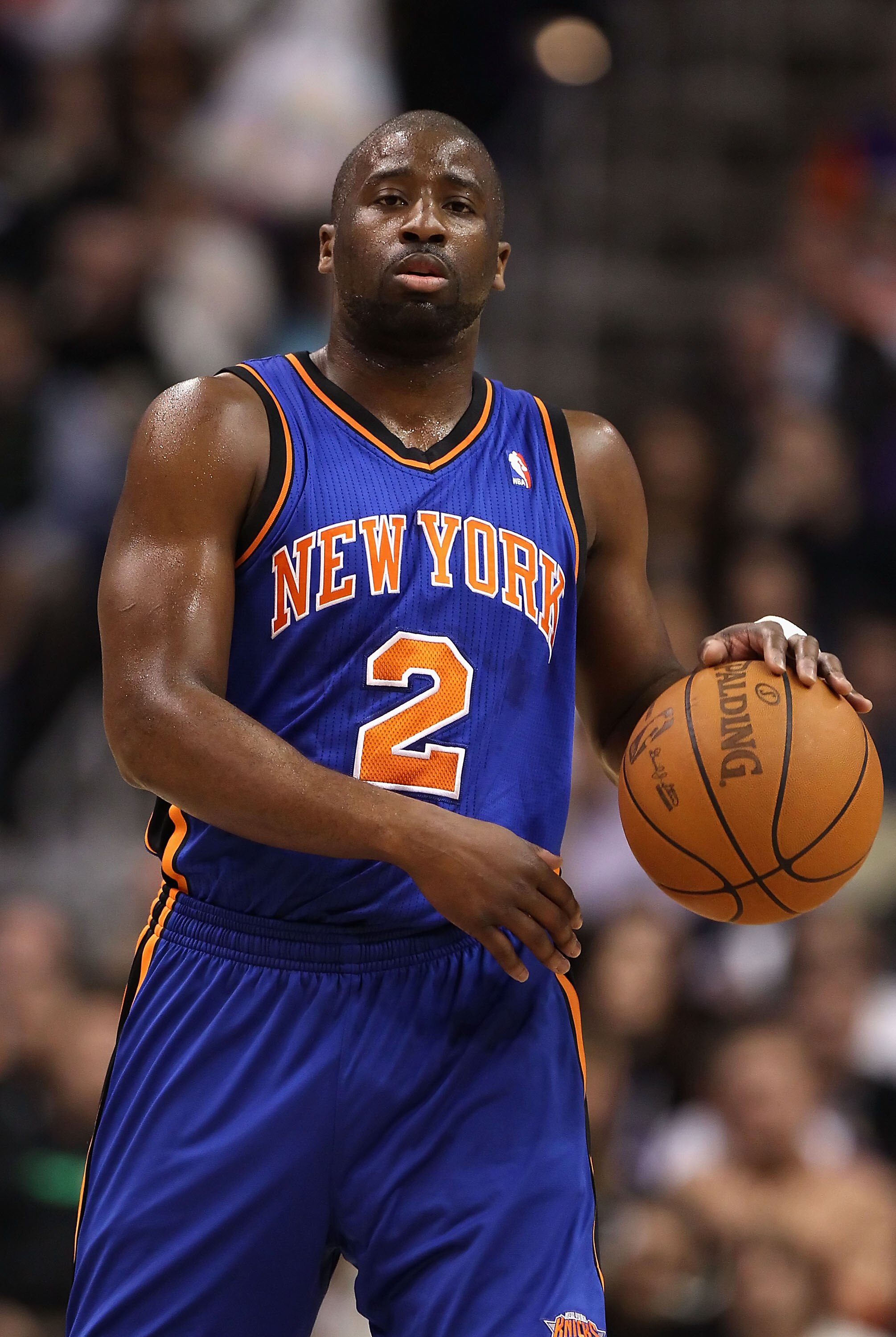 PHOENIX, AZ - JANUARY 07:  Raymond Felton #2 of the New York Knicks during the NBA game against the Phoenix Suns at US Airways Center on January 7, 2011 in Phoenix, Arizona.  NOTE TO USER: User expressly acknowledges and agrees that, by downloading and or