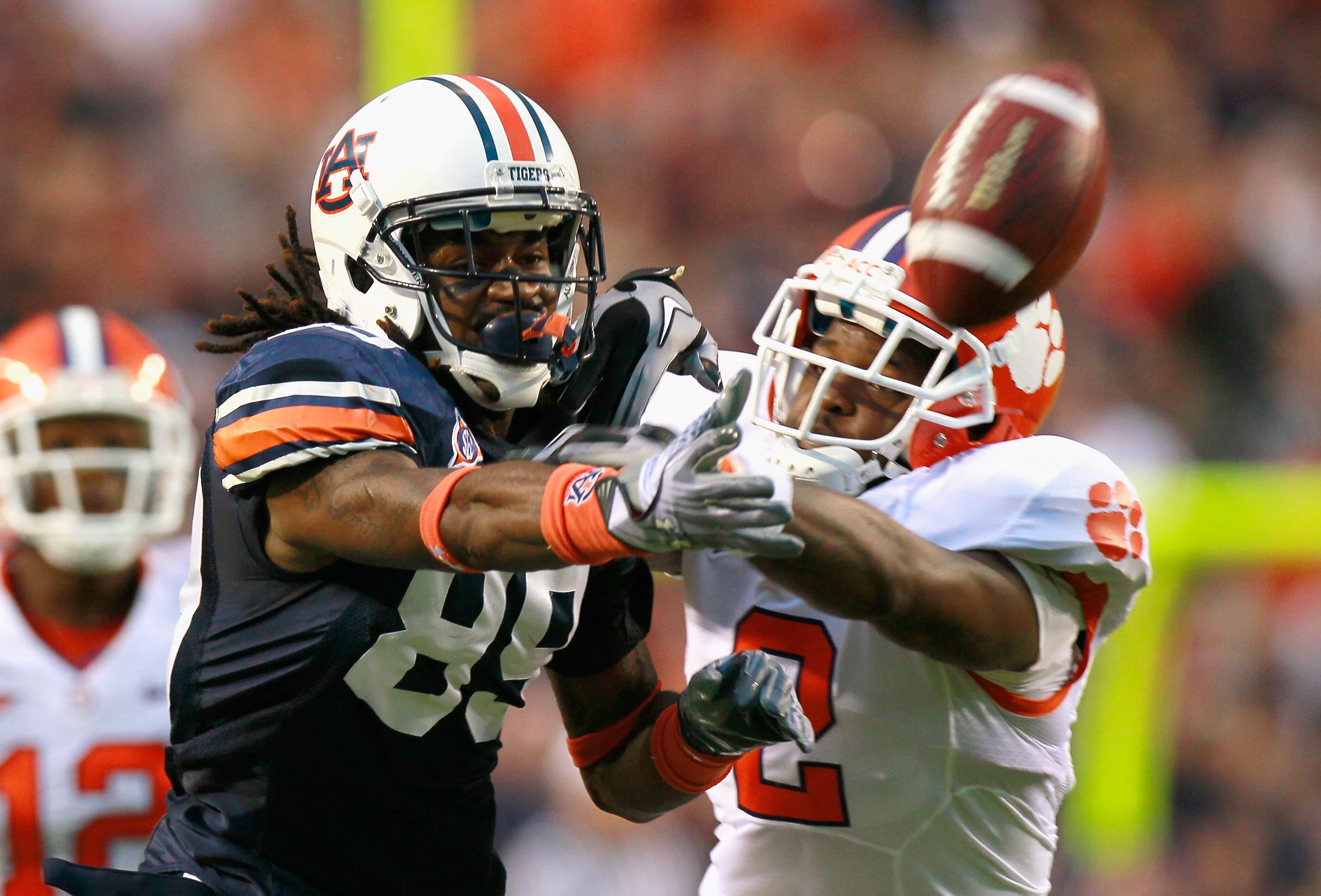 AUBURN, AL - SEPTEMBER 18:  Darvin Adams #89 of the Auburn Tigers fails to pull in this reception against DeAndre McDaniel #2 of the Clemson Tigers at Jordan-Hare Stadium on September 18, 2010 in Auburn, Alabama.  (Photo by Kevin C. Cox/Getty Images)