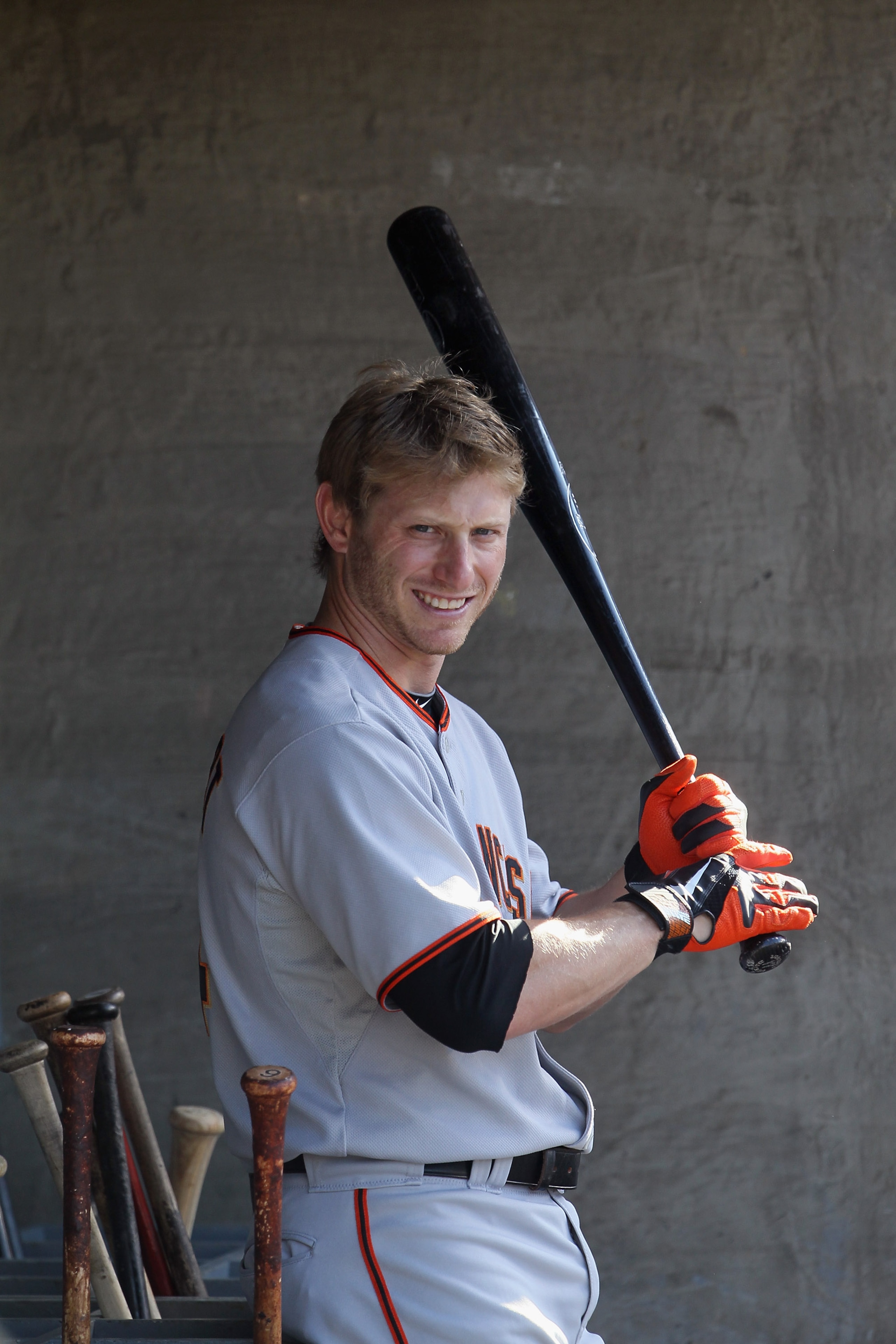 LOS ANGELES, CA - SEPTEMBER 05:  Mike Fontenot #14 of the San Francisco Giants waits to play against the Los Angeles Dodgers in the game at Dodger Stadium on September 5, 2010 in Los Angeles, California.  (Photo by Jeff Gross/Getty Images)