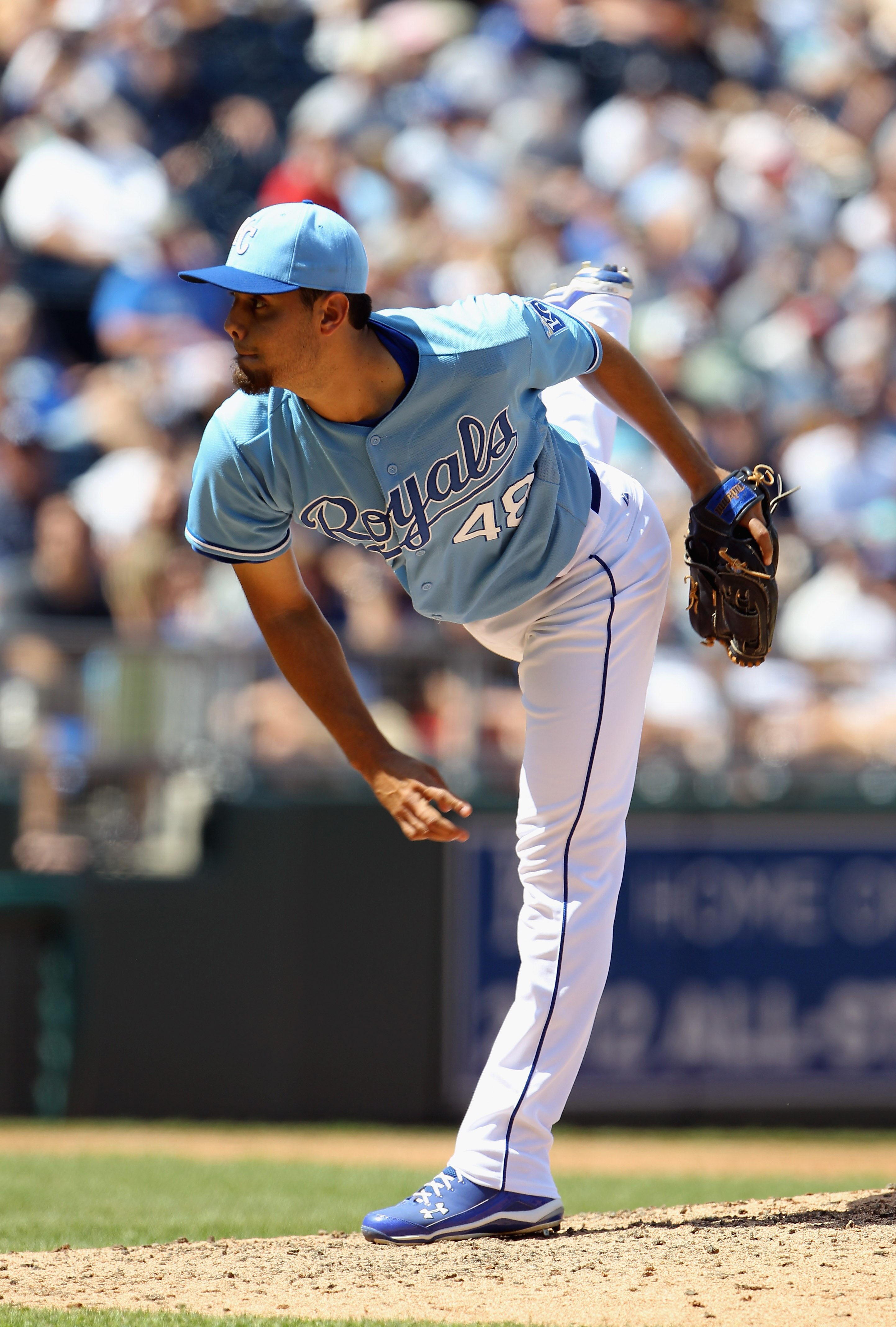 KANSAS CITY, MO - AUGUST 15:  Pitcher Joakim Soria #48 of the Kansas City Royals  in action during the game against the New York Yankees on August 15, 2010 at Kauffman stadium in Kansas City, Missouri.  (Photo by Jamie Squire/Getty Images)