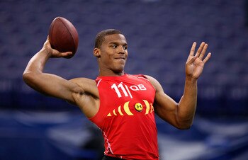 INDIANAPOLIS, IN - FEBRUARY 27: Cam Newton passes the ball during the 2011 NFL Scouting Combine at Lucas Oil Stadium on February 27, 2011 in Indianapolis, Indiana. (Photo by Joe Robbins/Getty Images)